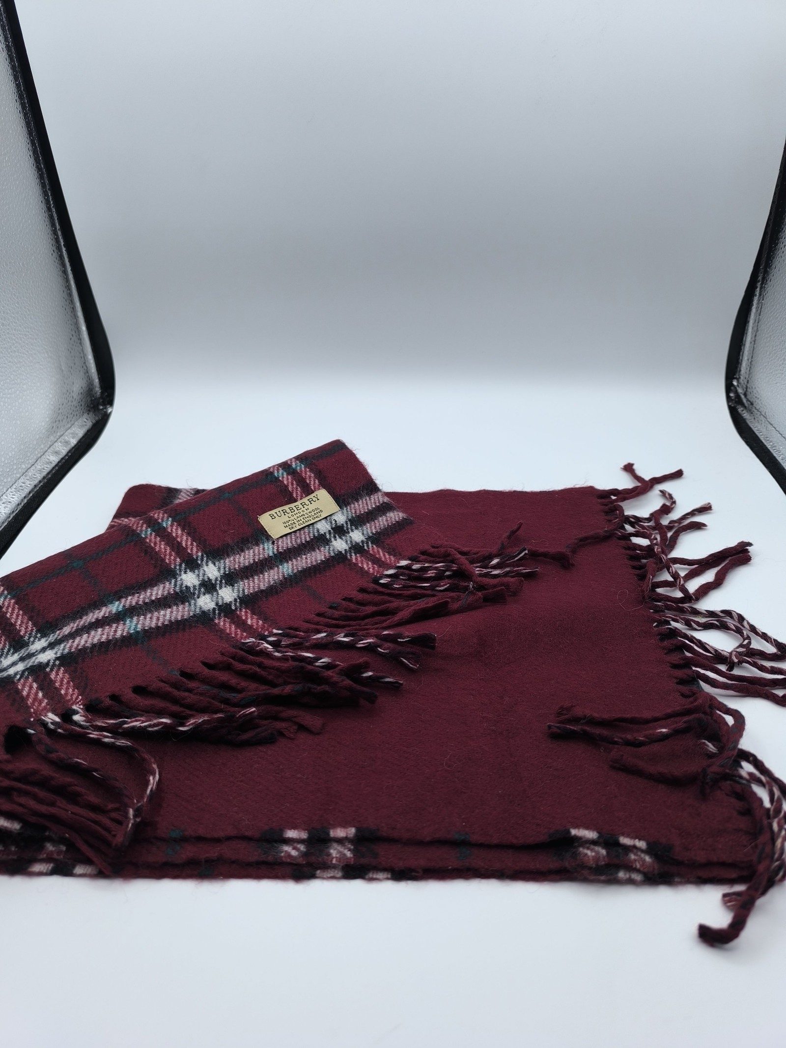 Burberry Women's Red & Pink Check Lambswool Scarf image 7