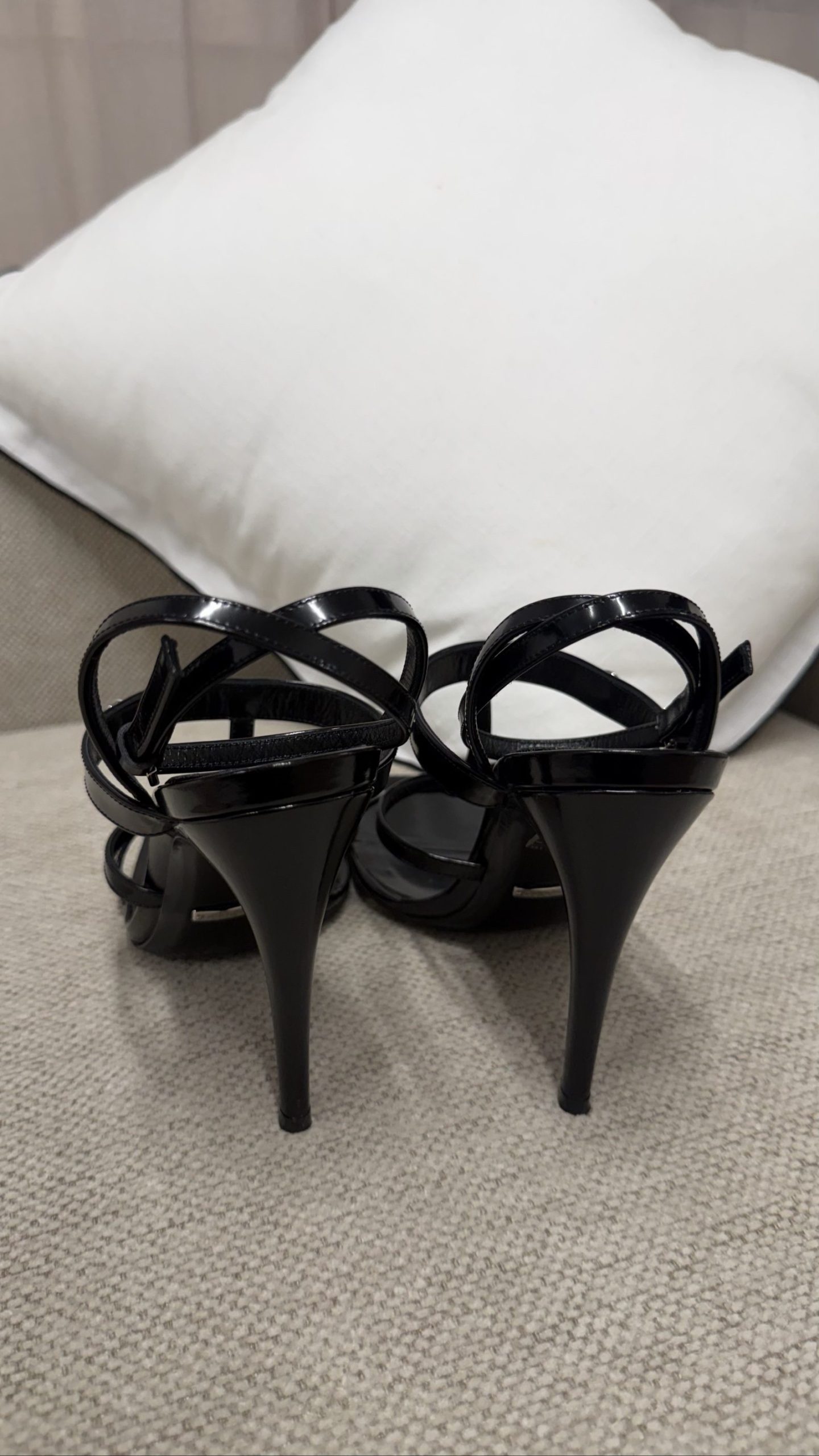 Gucci Horsebit Strappy Sandals — Black Leather with Silver Hardware, EU 39.5 image 5