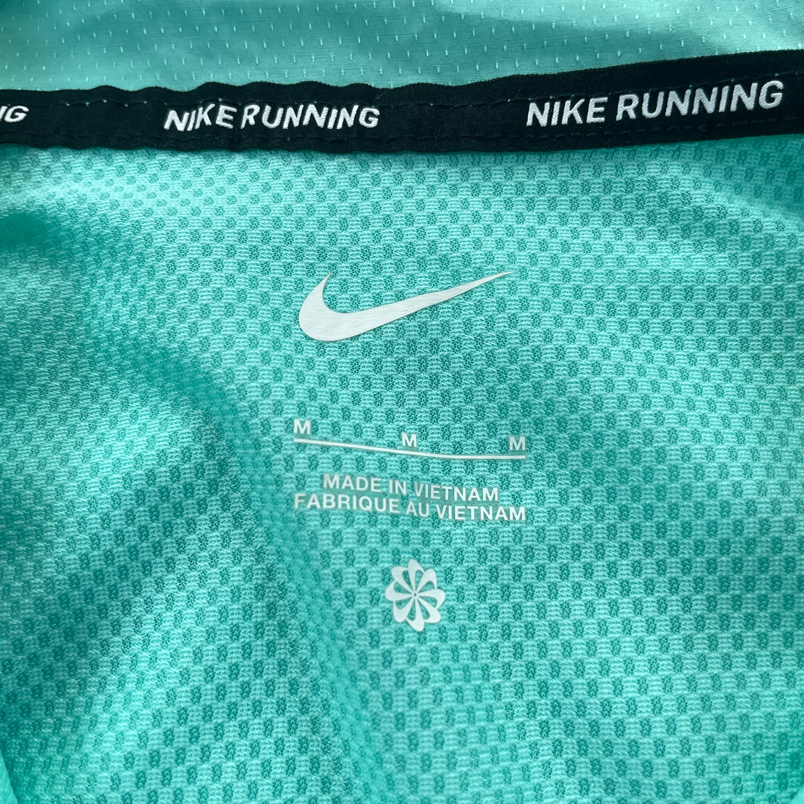 Nike Packable Windbreaker "Hyper Turquoise" (Size Medium Mens) image 4