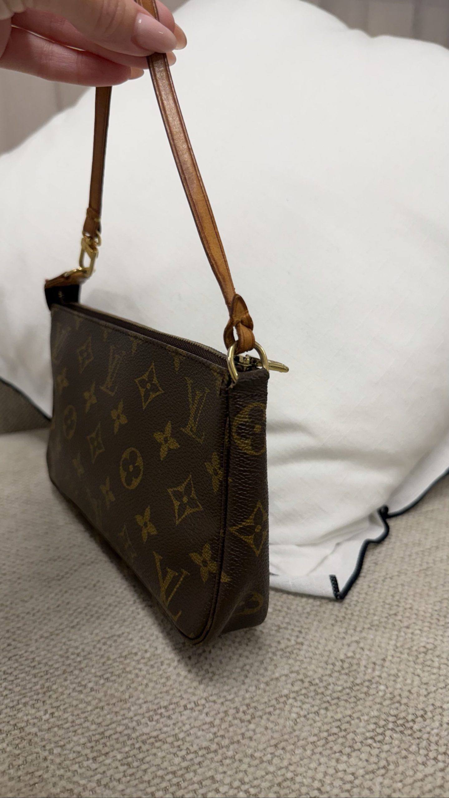 Louis Vuitton Pochette Bag — Brown Monogram Canvas image 4