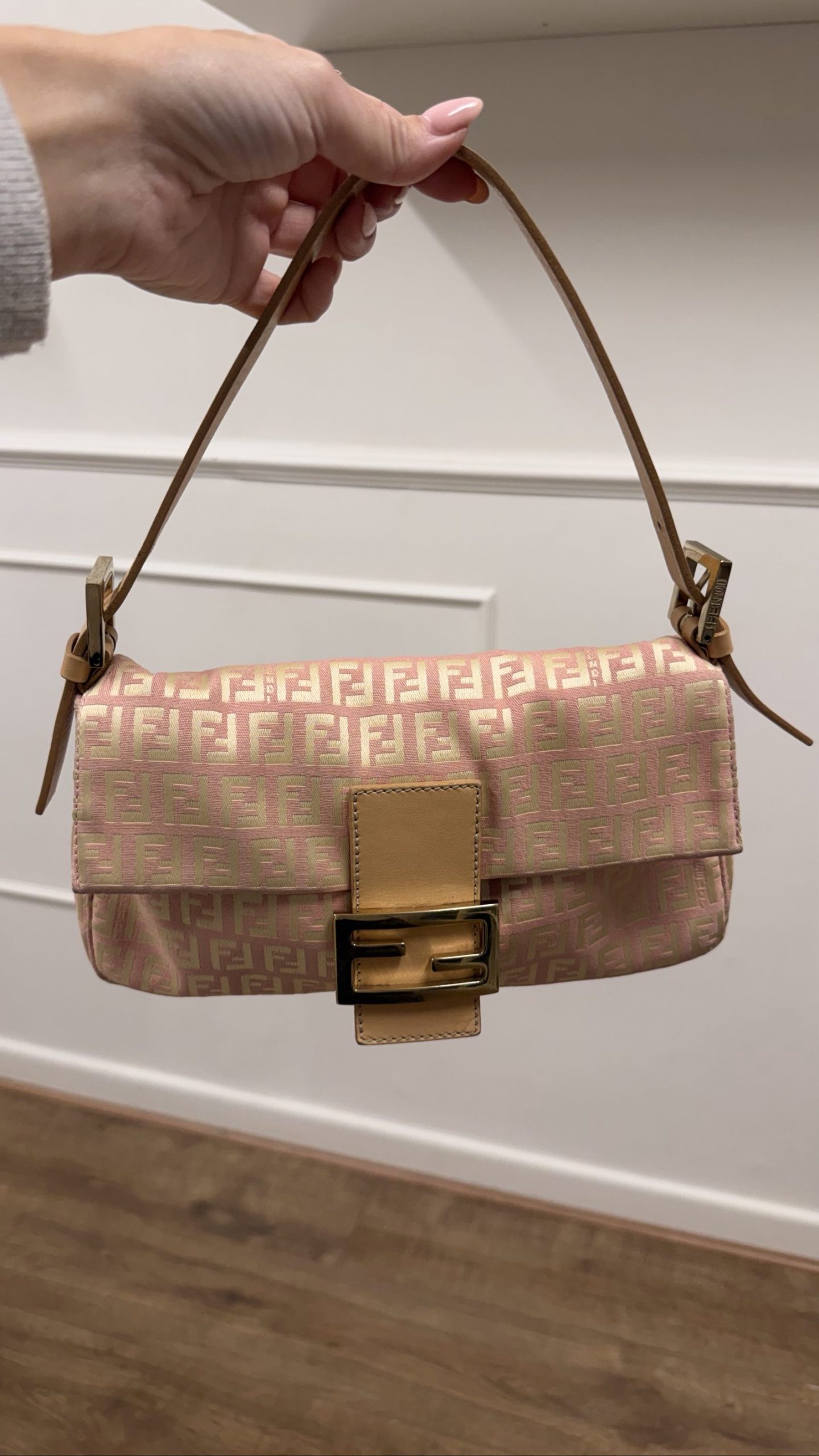Fendi Baguette — Pink Canvas & Leather image 9