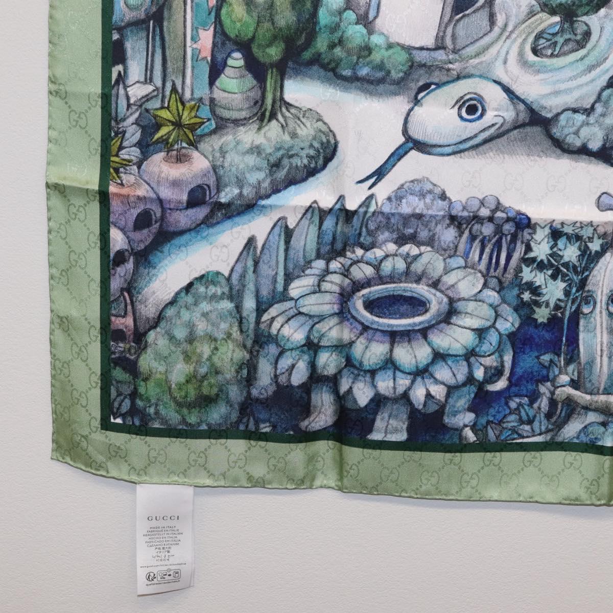 GUCCI Yuko Higuchi GG Scarf Silk Green White 863477 Auth 204930M image 8