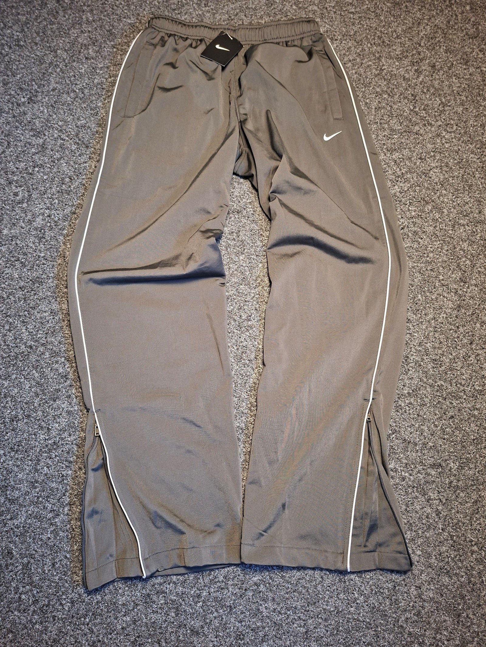 Nike Men Grey & Light Grey Vintage Track Jacket & Pants Small image 5