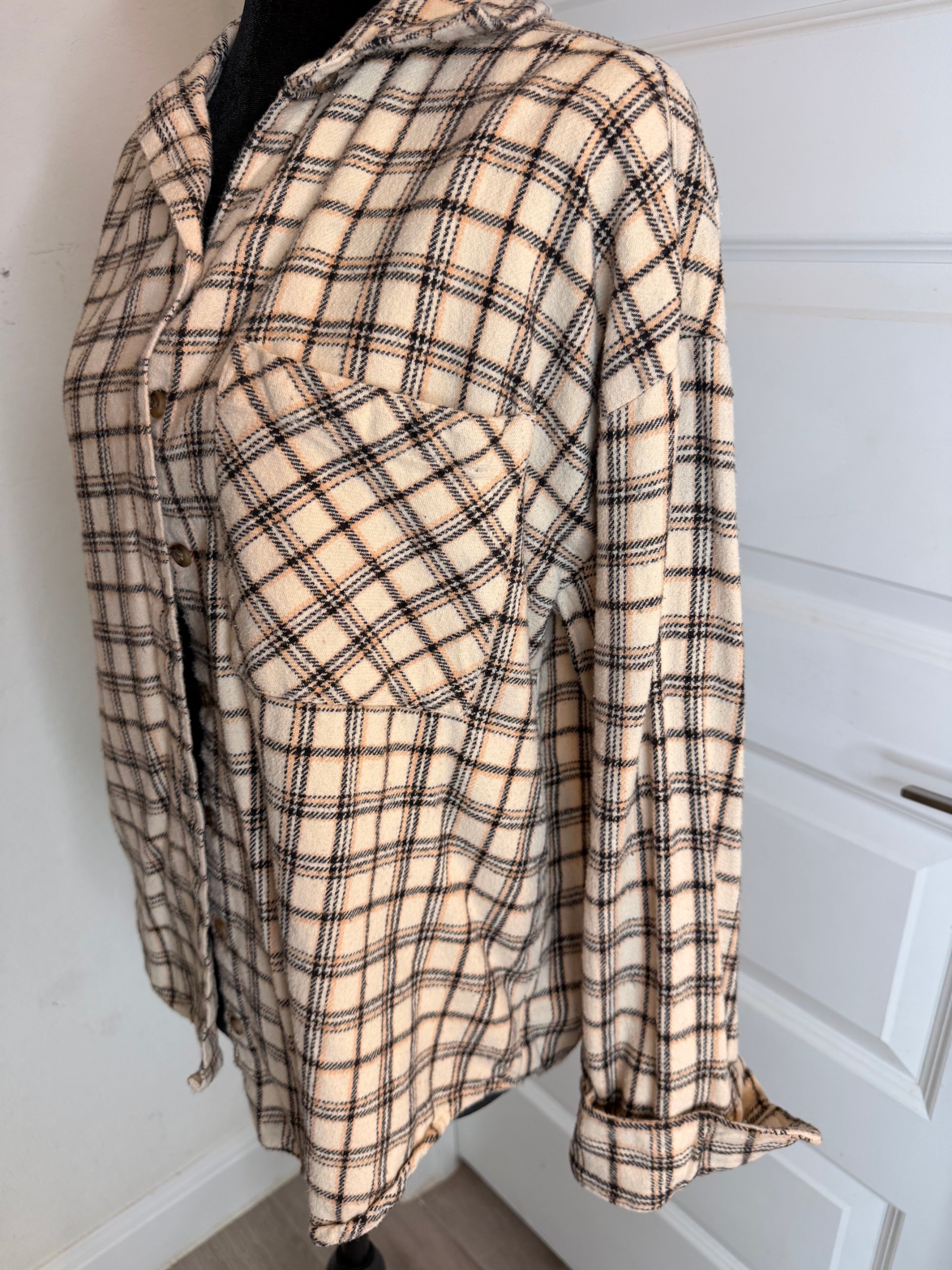 Billabong Women's Beige & Black Plaid Button Down Shirt Medium image 2