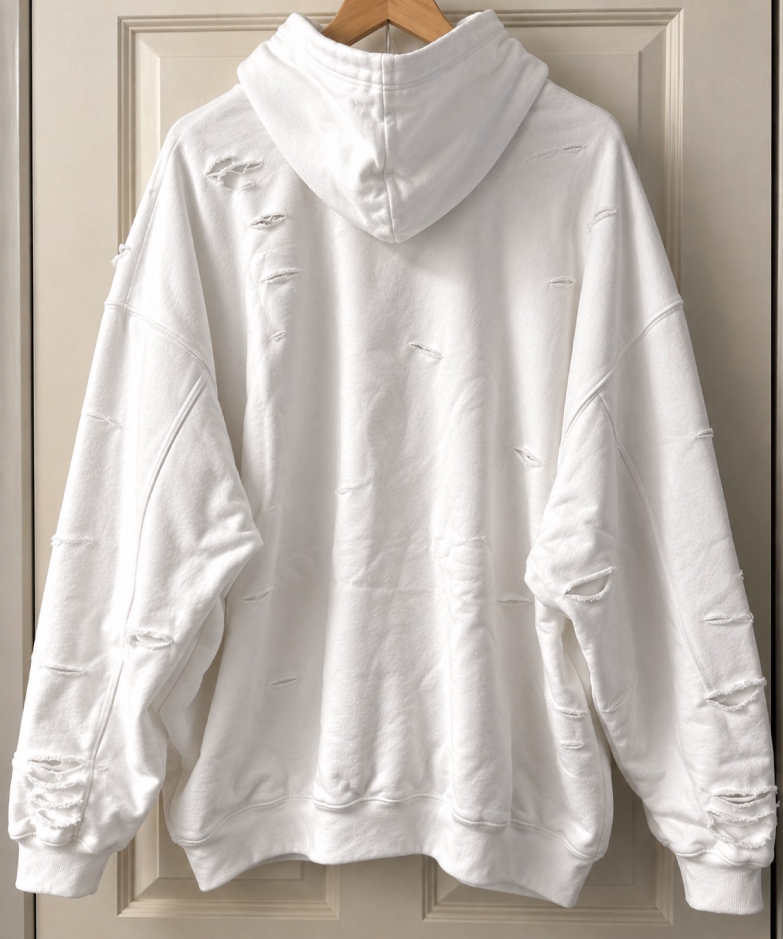 Balenciaga Destroyed Logo Hoodie White XXL Oversized 659403 – Tags Attached image 2