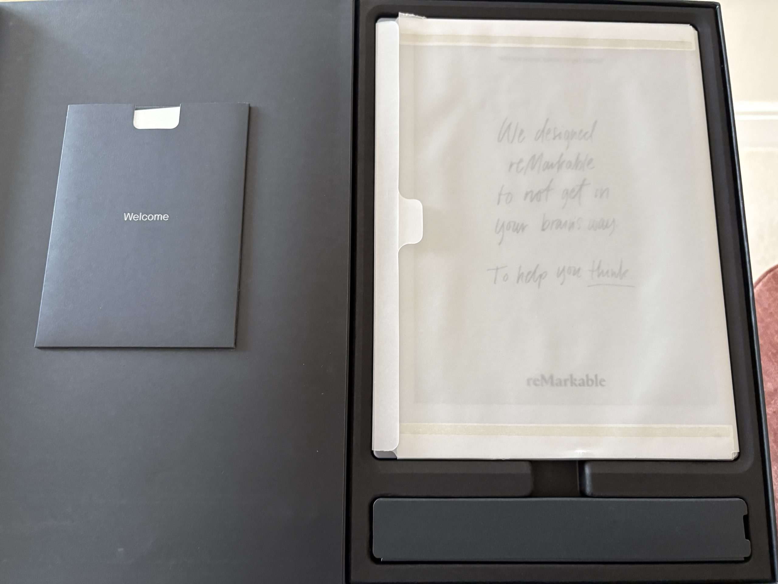Boxed reMarkable 2 tablet (RM110) image 2