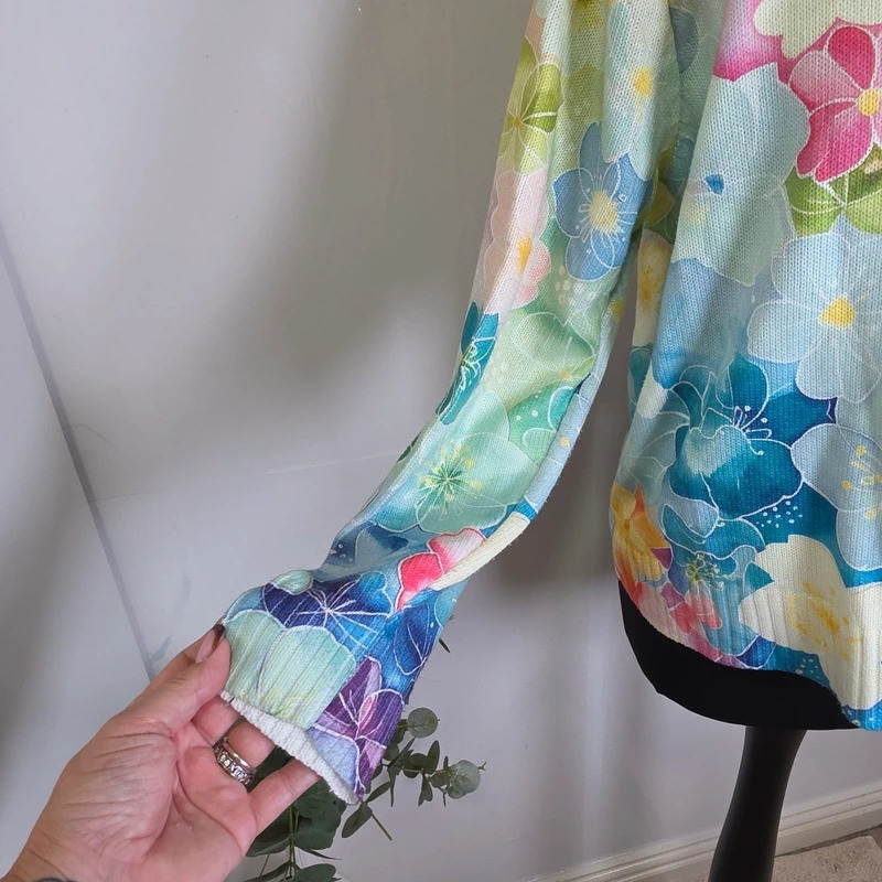Watercolour Floral Cardigan Size 16 Pink Blue Lightweight Knit image 2