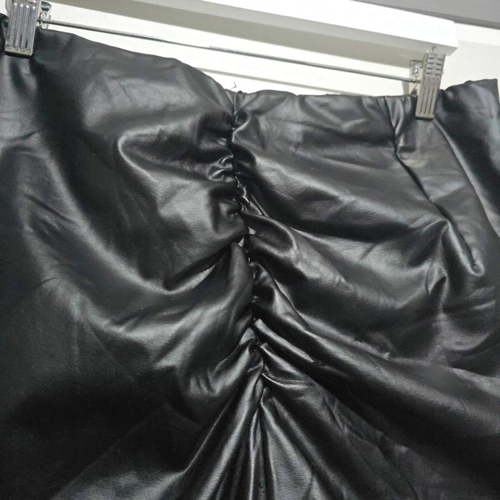 Black Faux Leather Ruched Mini Skirt – Stretch – Size 2XL – High Waist image 2