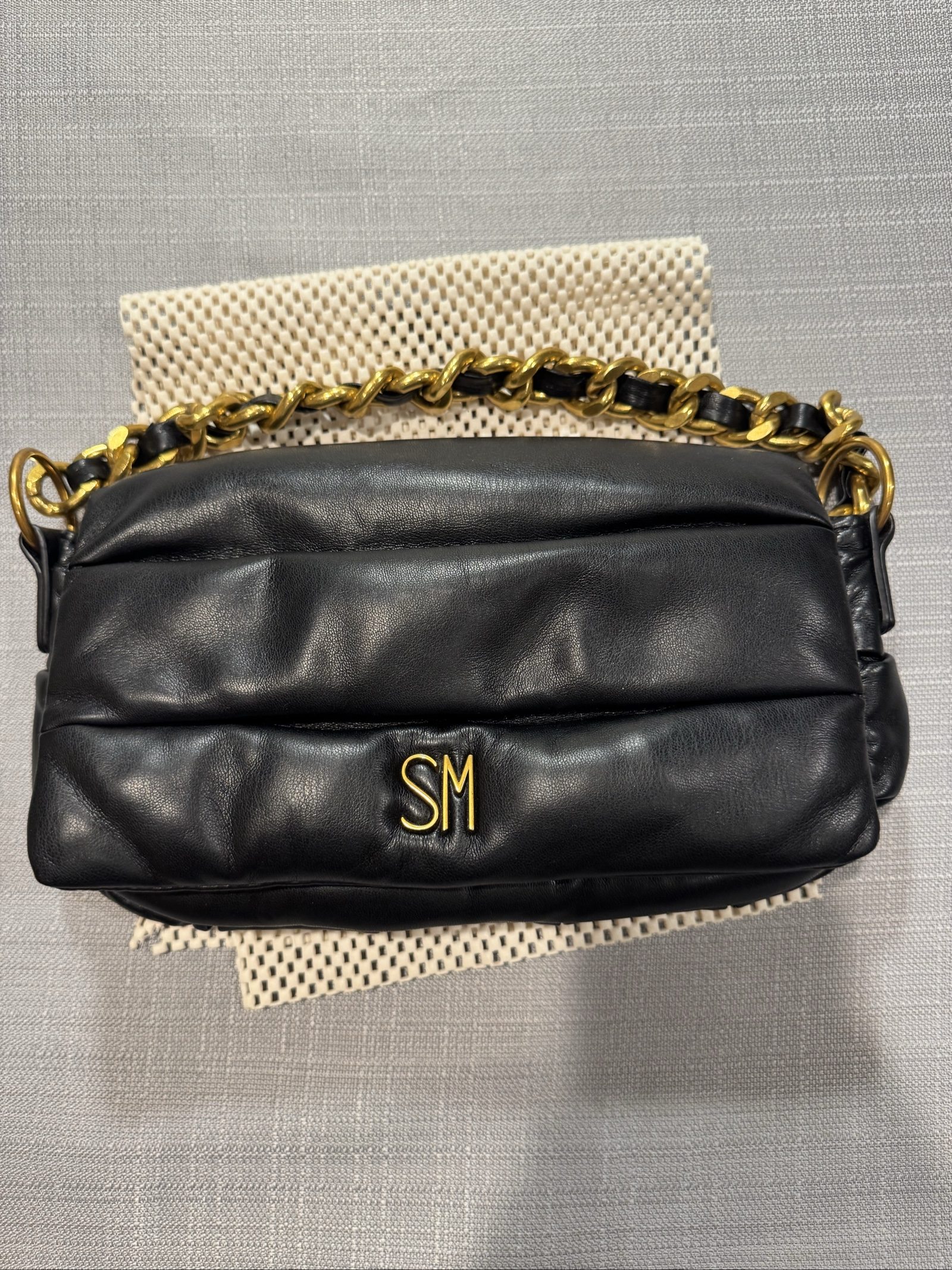 Steve Madden Women’s Shoulder Bag – Black – Gold Chain Strap