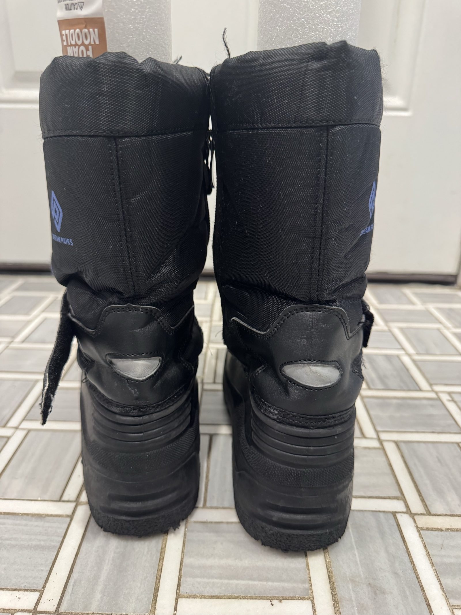 Dream Pairs Kids Snow Boots – Black Royal Blue – 4 Big Kid image 3