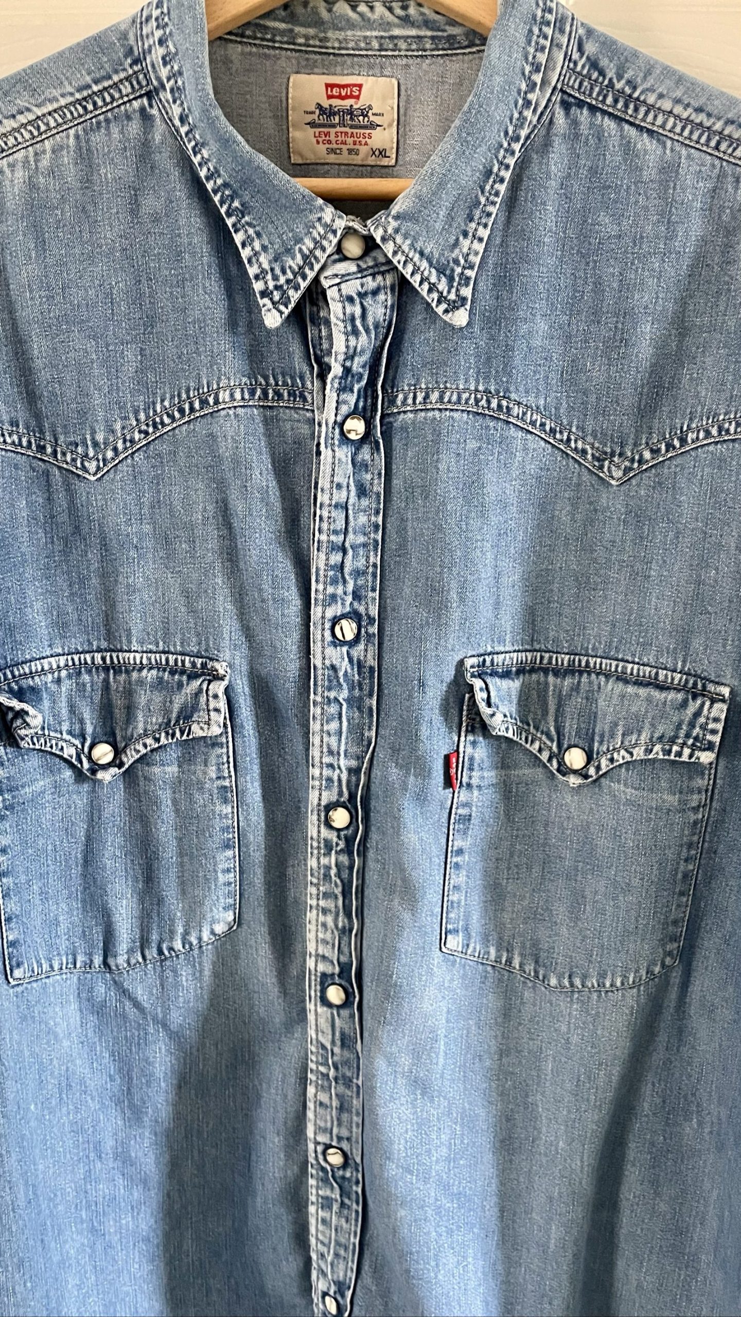 Levi's Men's Light Blue Denim Shirt XXL Western Style image 4