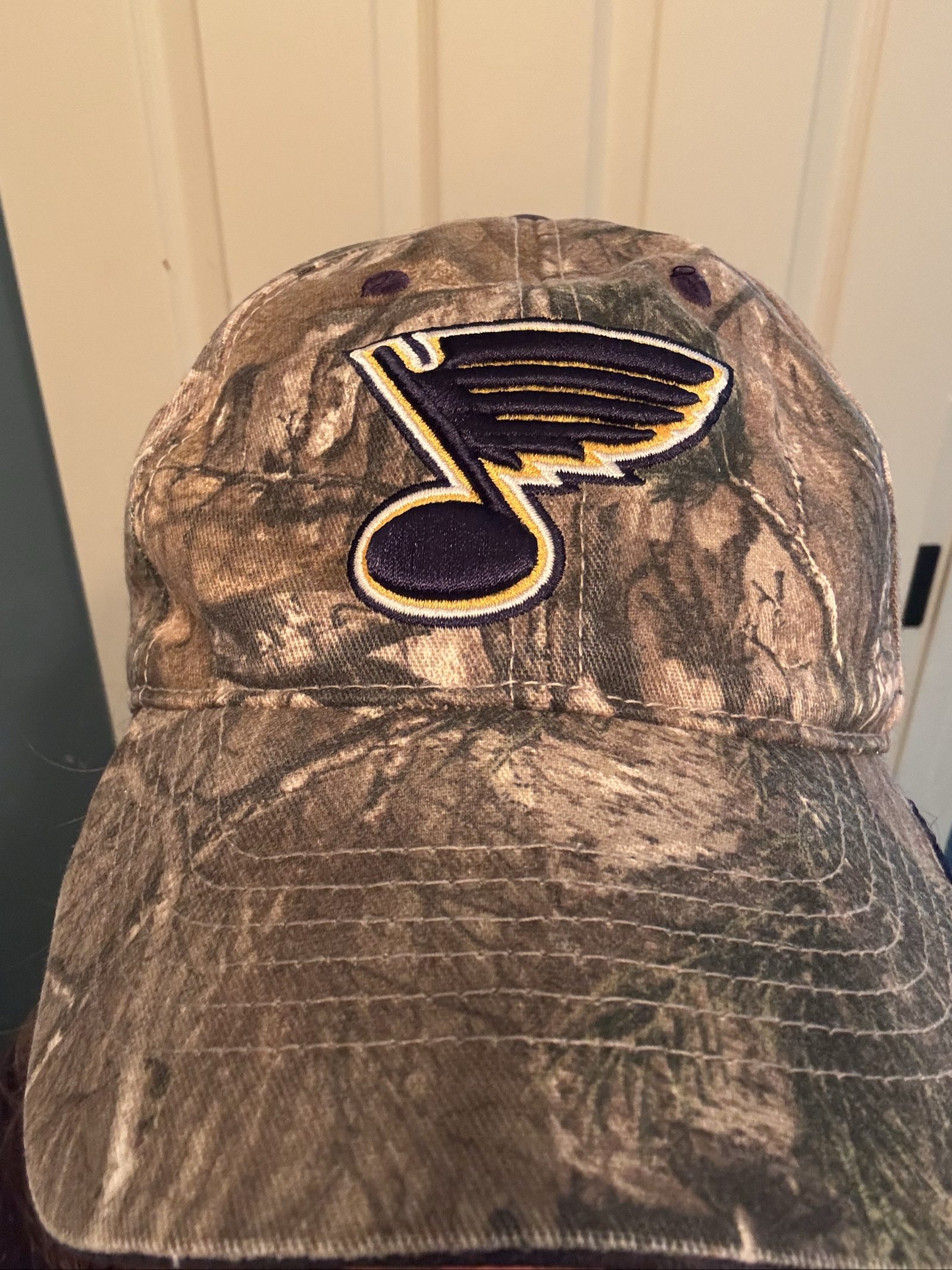 St. Louis Blues NHL Realtree Camo Adjustable Baseball Hat – Camouflage – One Size