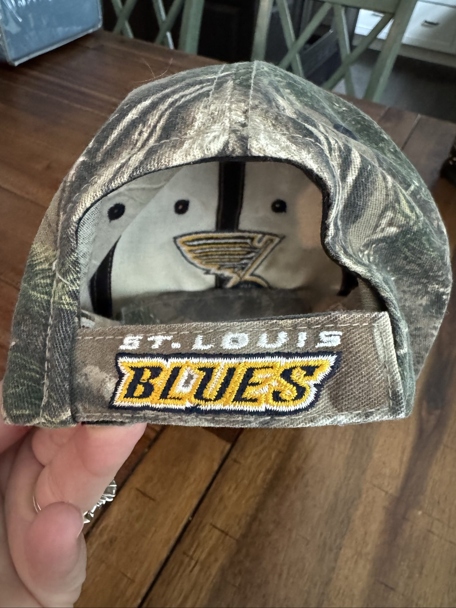 St. Louis Blues NHL Realtree Camo Adjustable Baseball Hat – Camouflage – One Size image 4