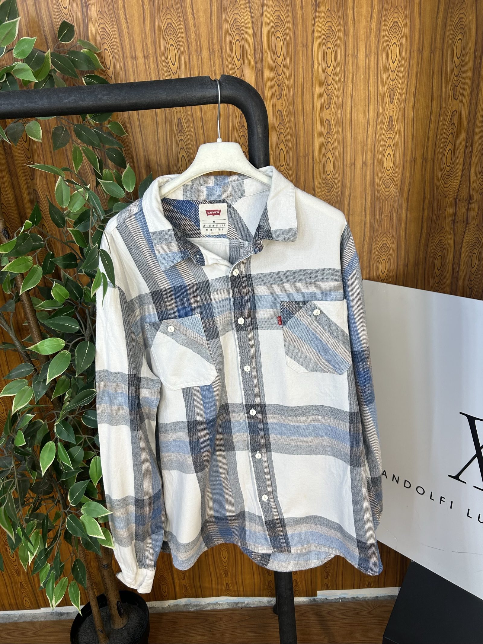 Levi's Men Blue & White Plaid Cotton Shirt XL