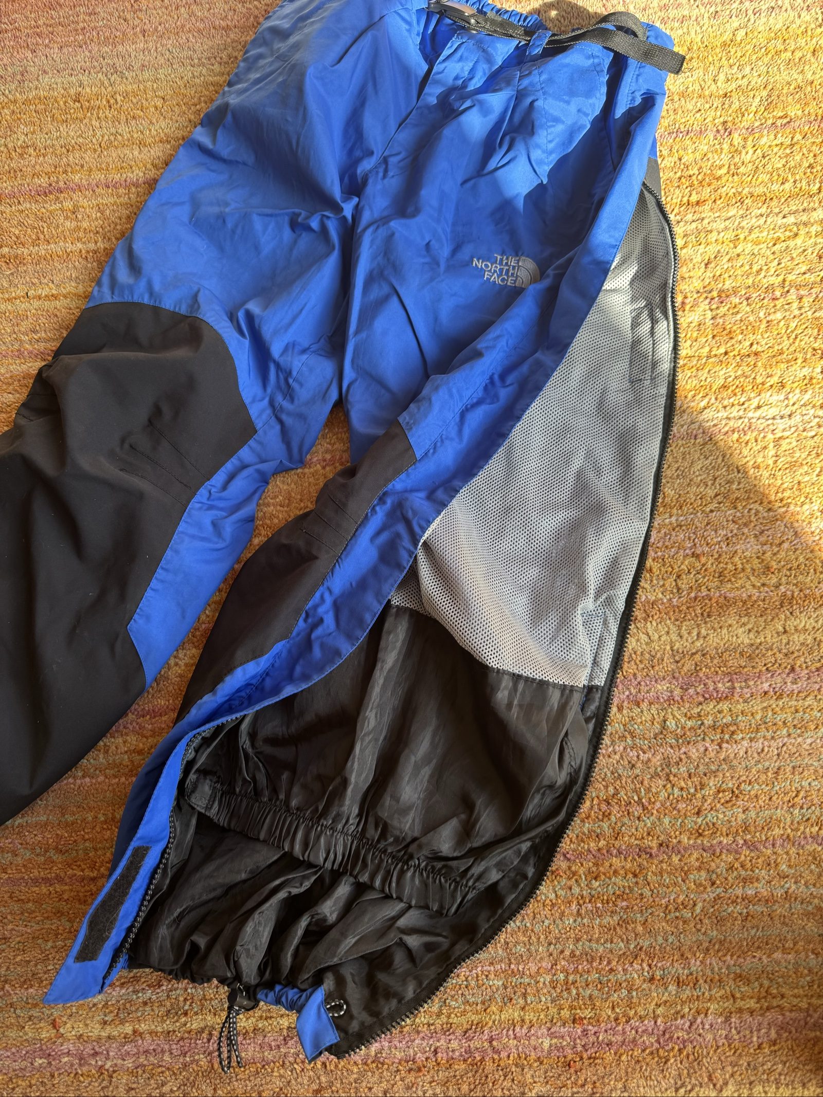 The North Face Blue & Black Gore-Tex Summit Series Outdoor trousers Size S image 6