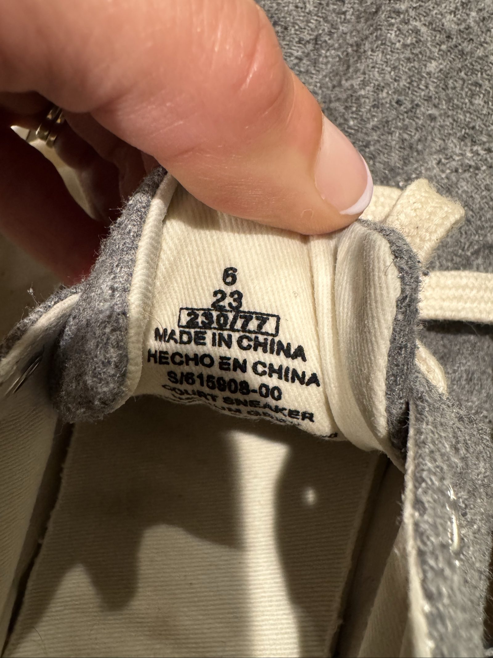 Women's Old Navy Casual Sneakers – Gray Cream - Size 6 image 4
