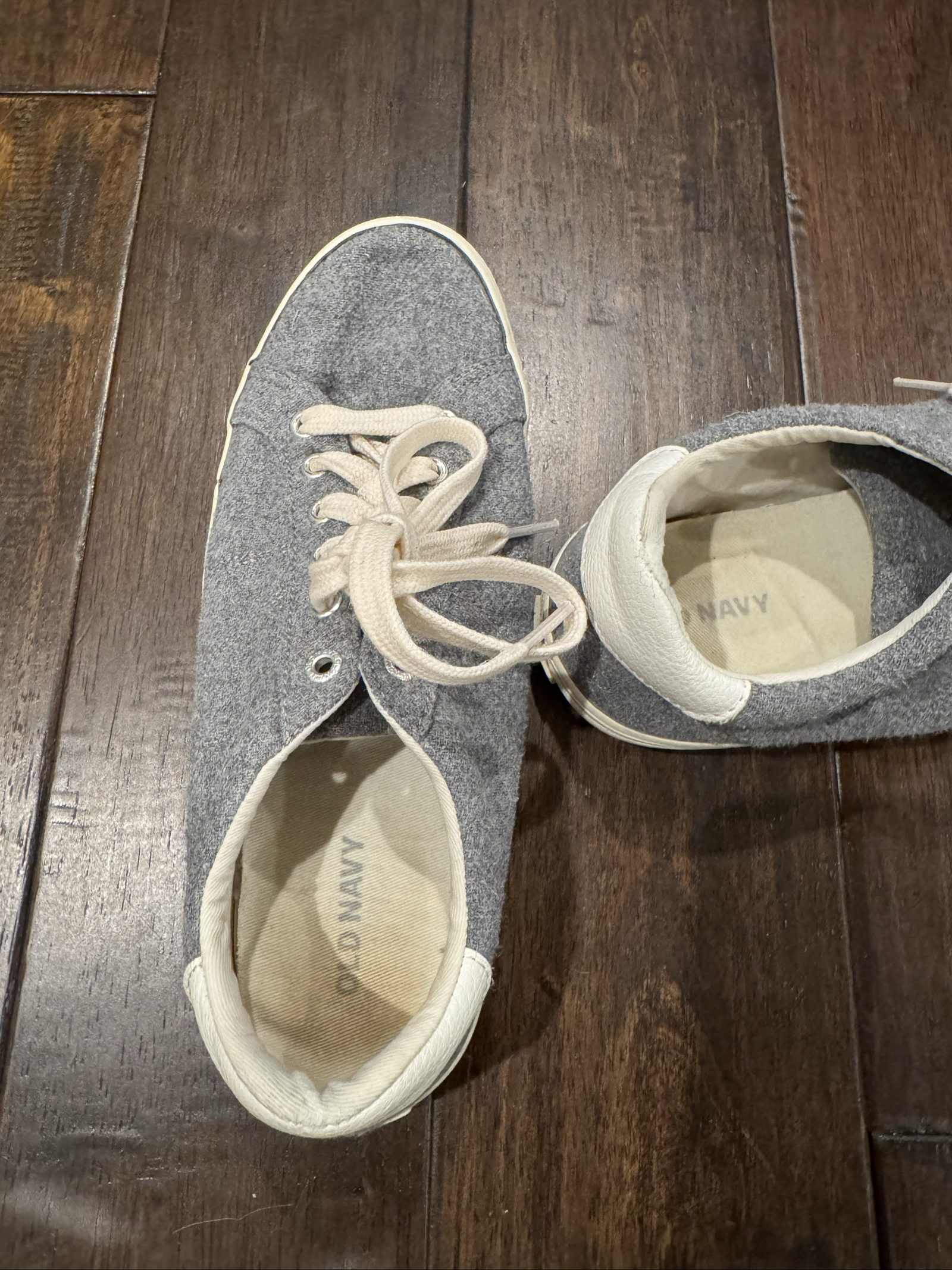 Women's Old Navy Casual Sneakers – Gray Cream - Size 6 image 9