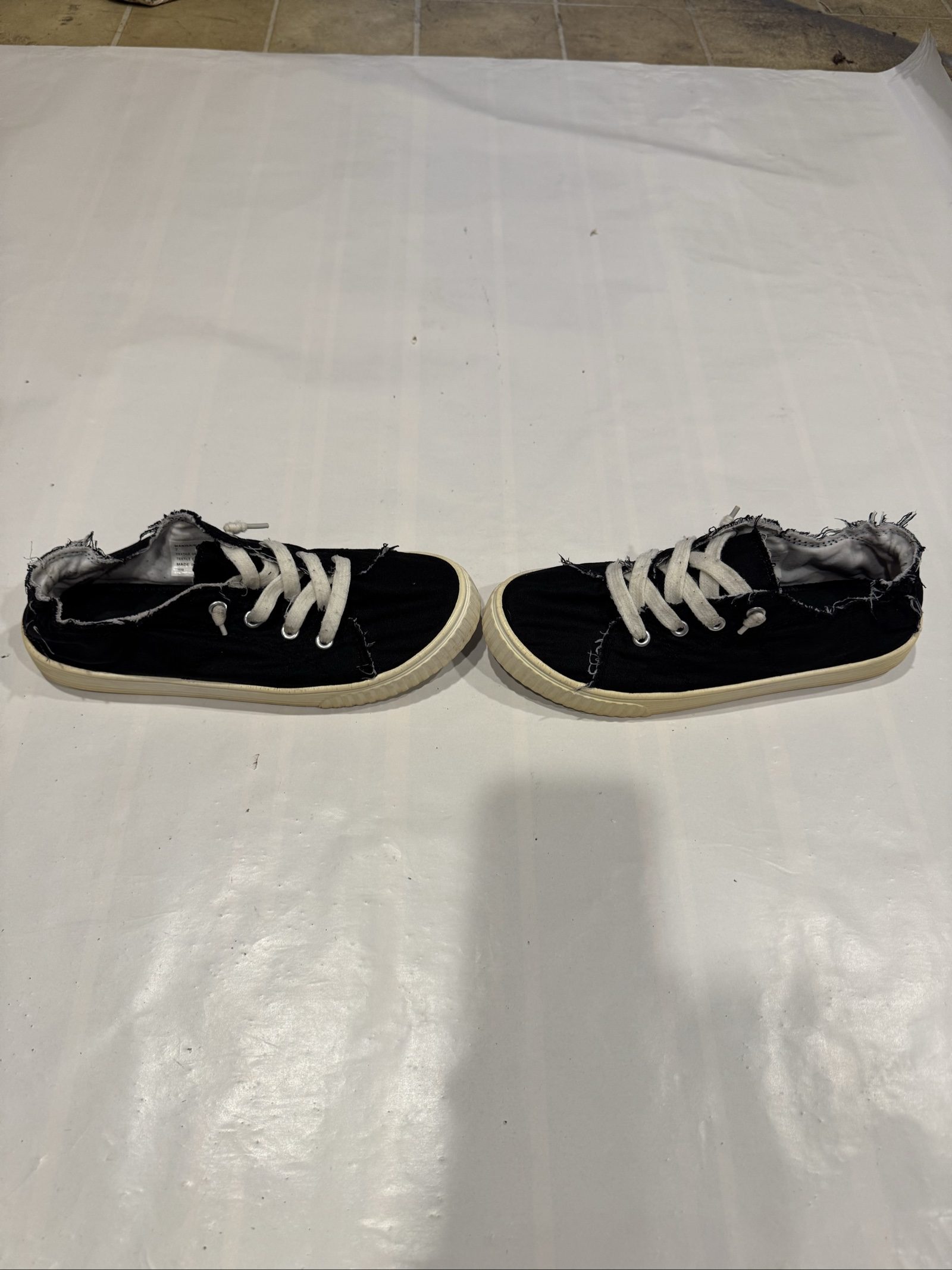 Women’s Madden Girl Low Top Lace-Up Sneakers – Black/White – Size 7 image 2