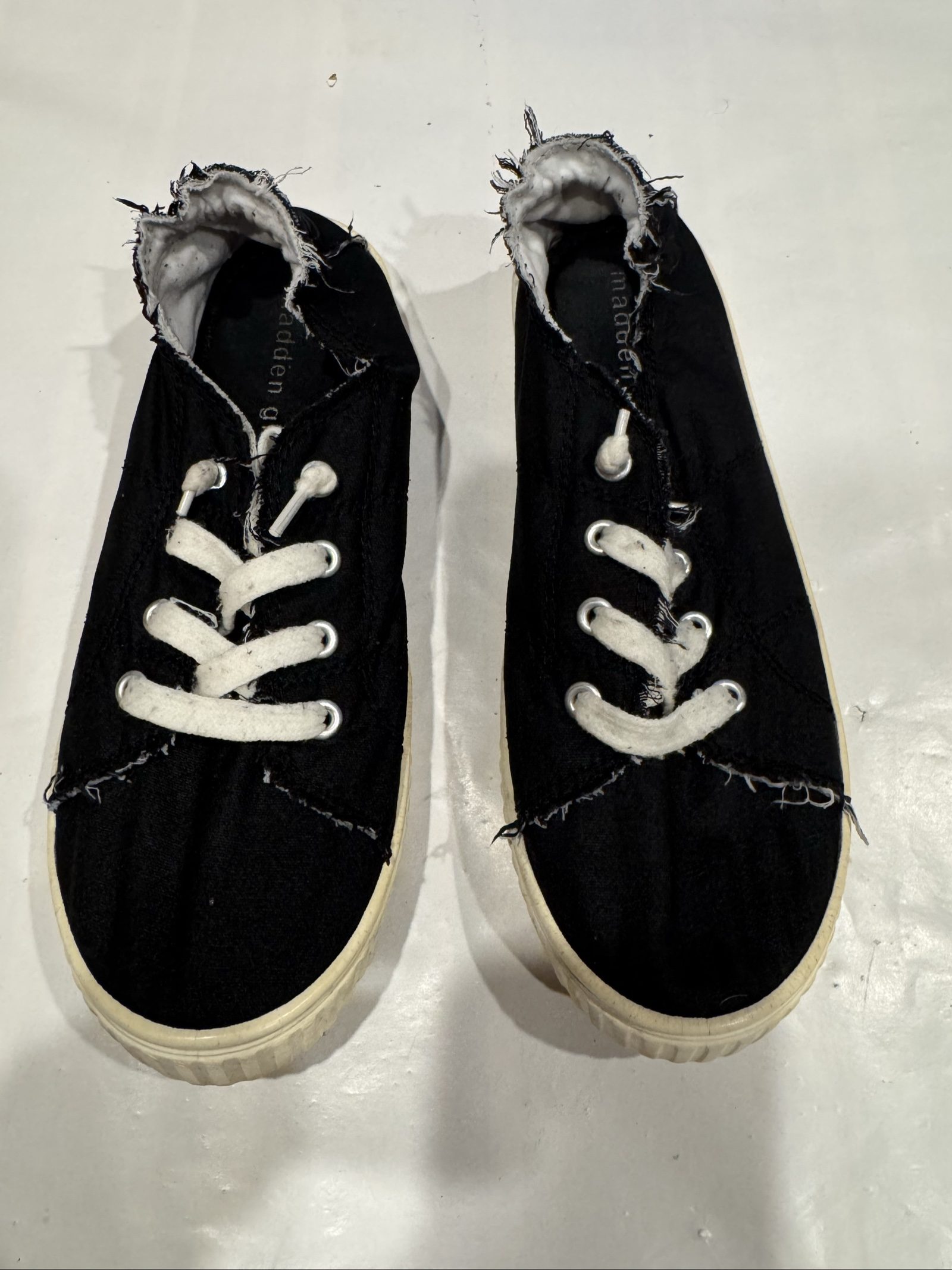 Women’s Madden Girl Low Top Lace-Up Sneakers – Black/White – Size 7 image 8