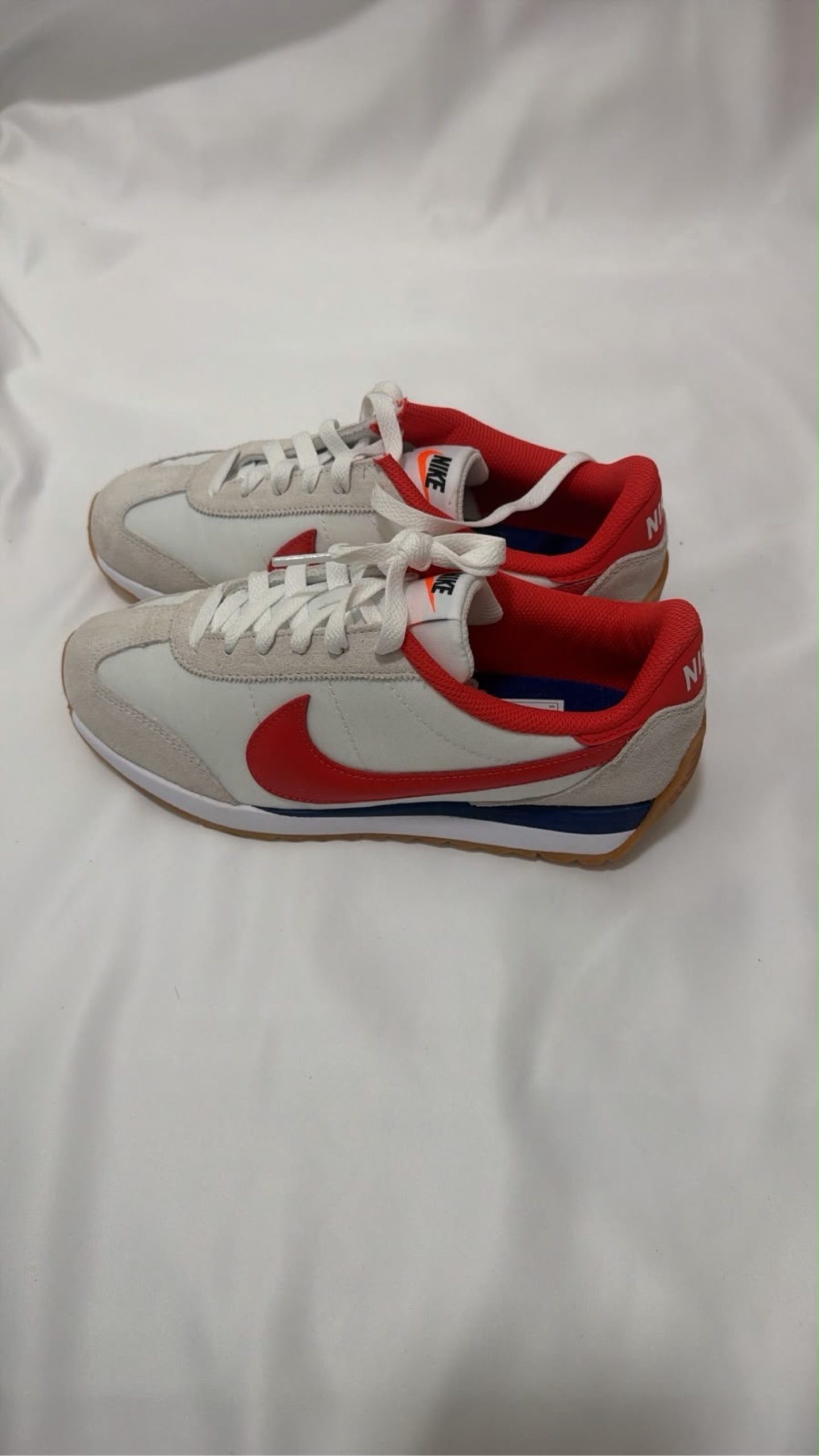 Nike White & Red Running Trainers UK 4 image 2