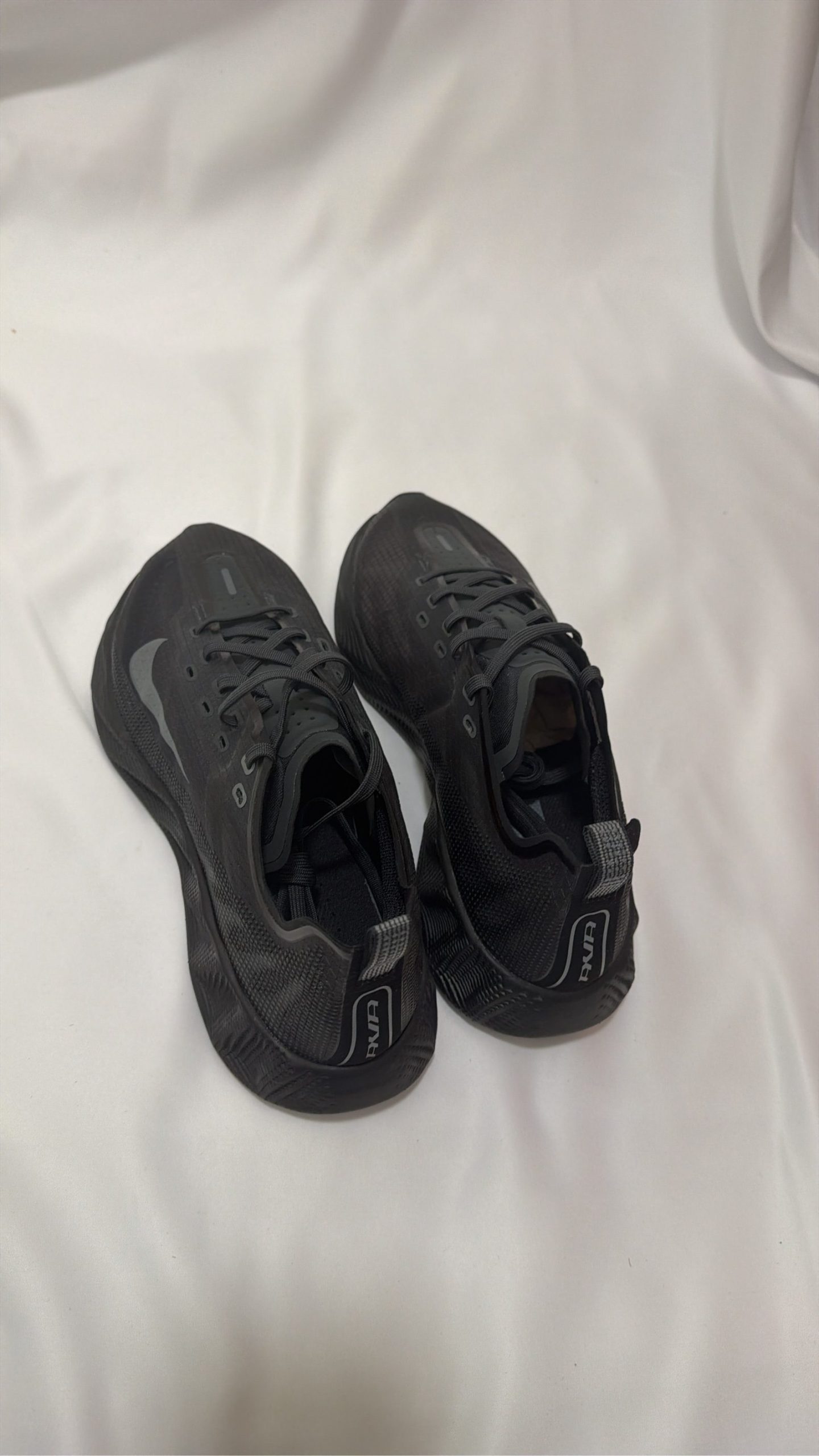 Nike Men's Black & Smoke Grey AVA X Running Trainers UK 8 image 2