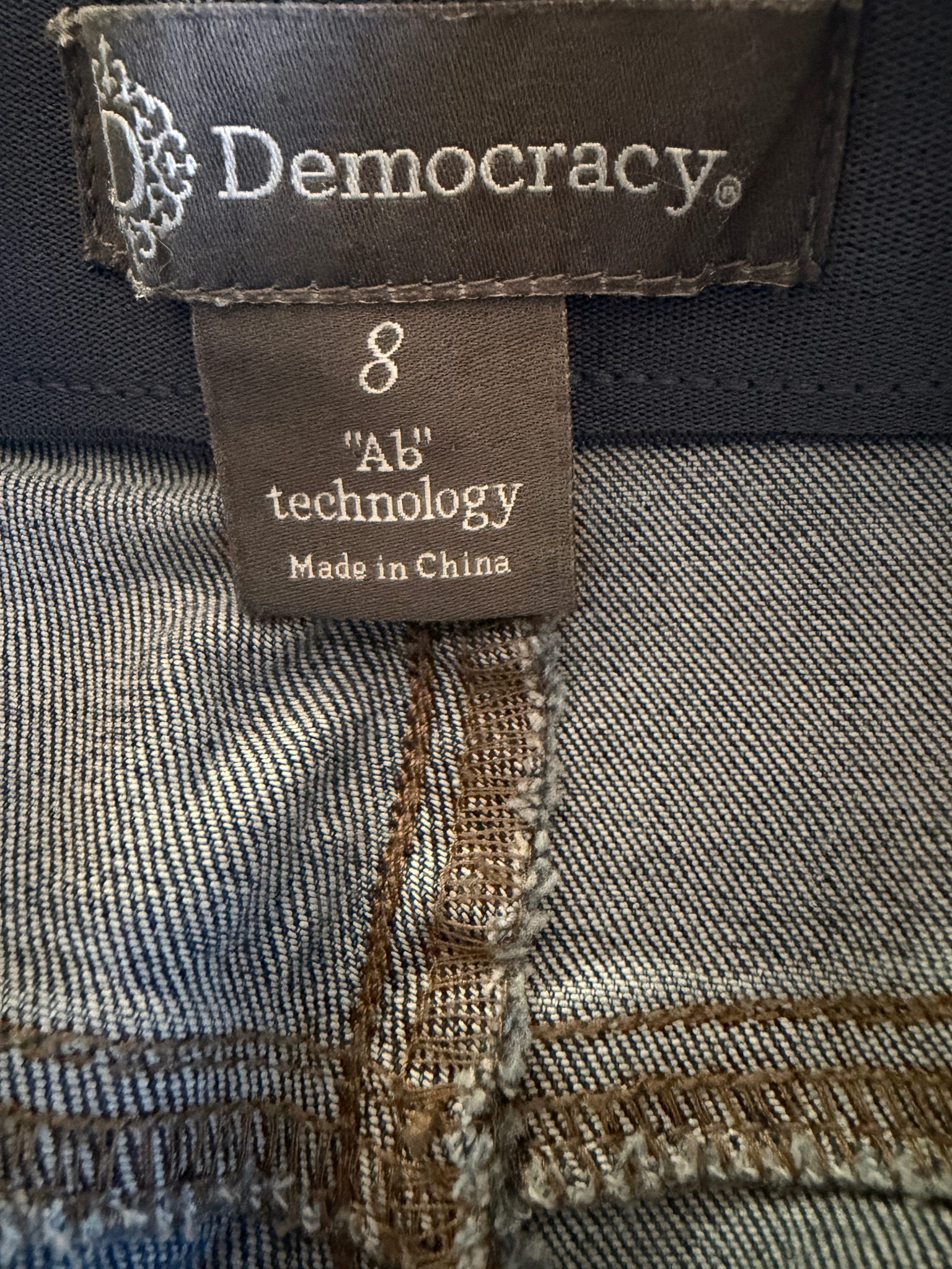 Democracy "Ab"technology High Waist Ankle Barrel Jeans - Size 8 image 5