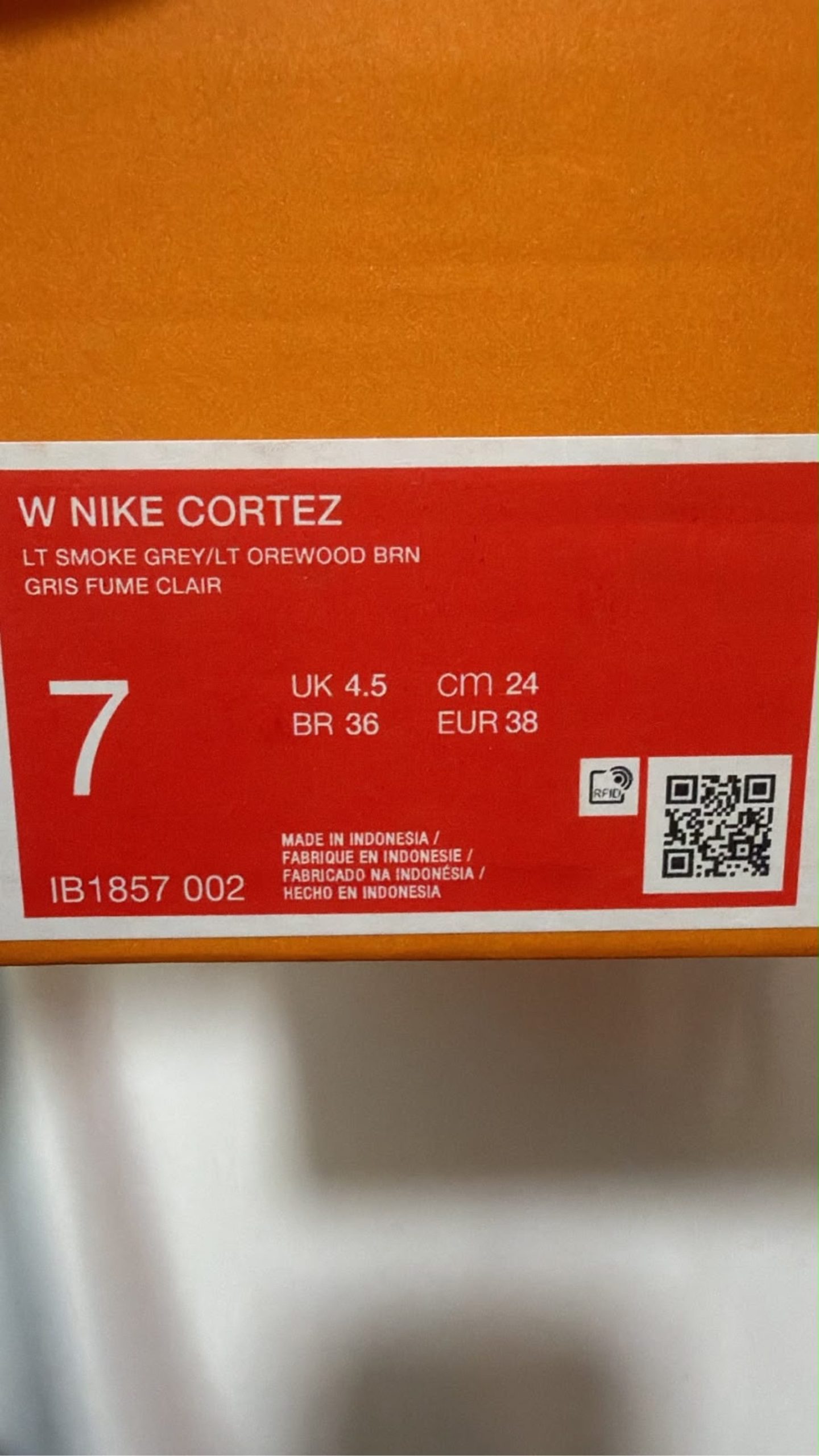 Nike Women's Sapphire & Saffron Pacific UK 9 Sneakers image 6
