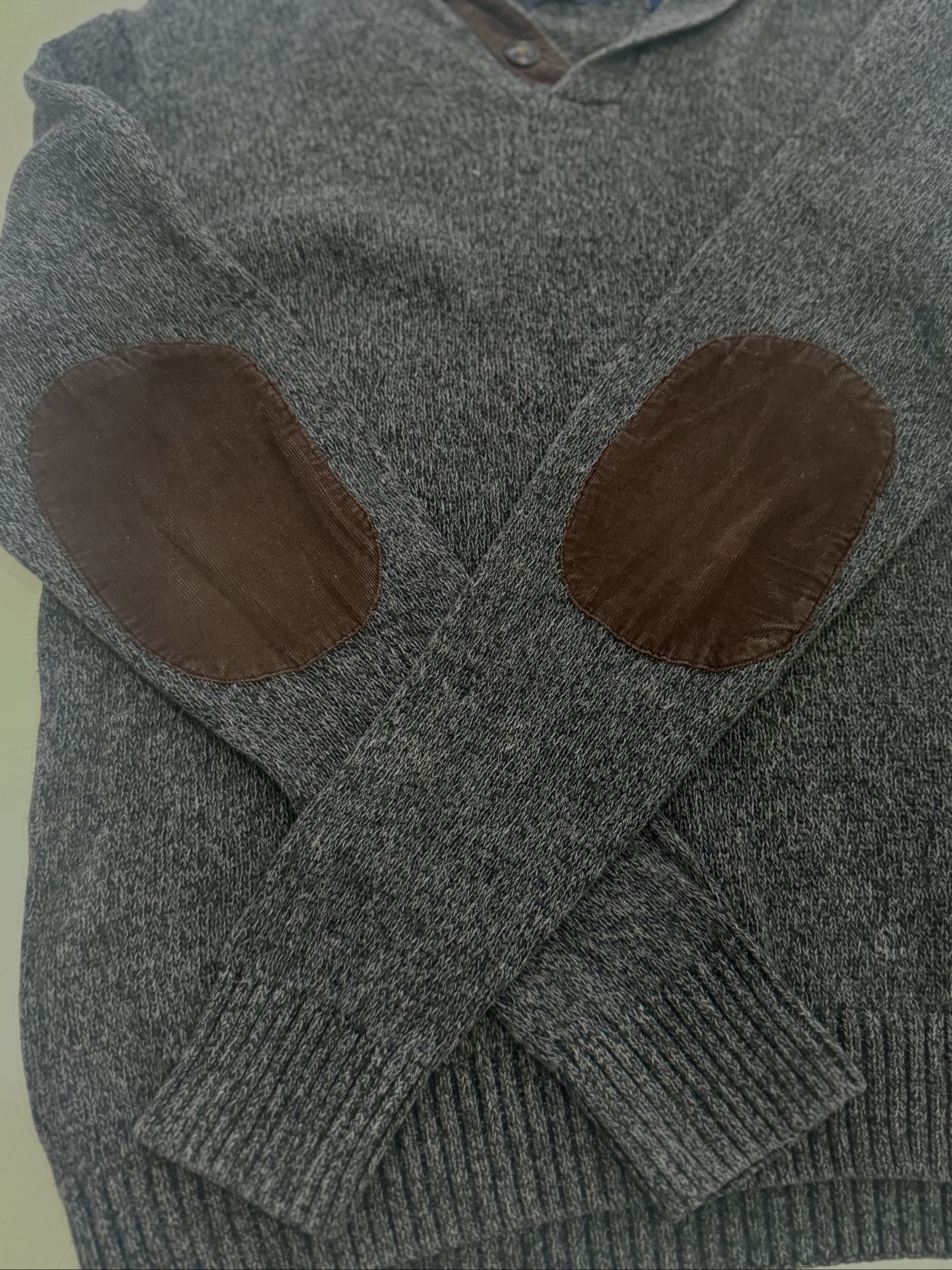 Chaps Men's Grey Cotton Sweater Small with Brown Elbow Patches image 6