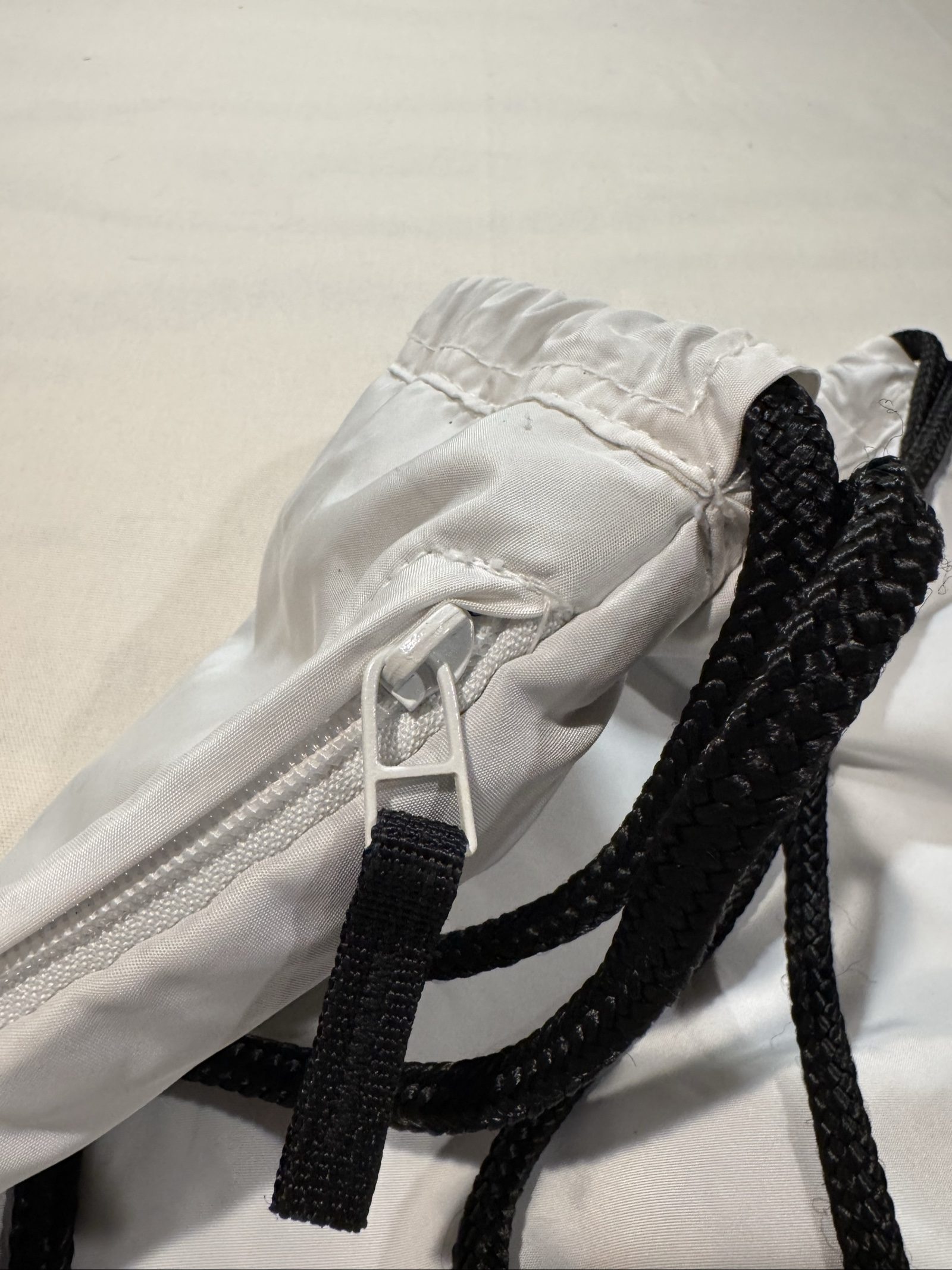 Adidas Trefoil Drawstring Gym Sack Backpack – White Black – 16 x 17 Inch image 9