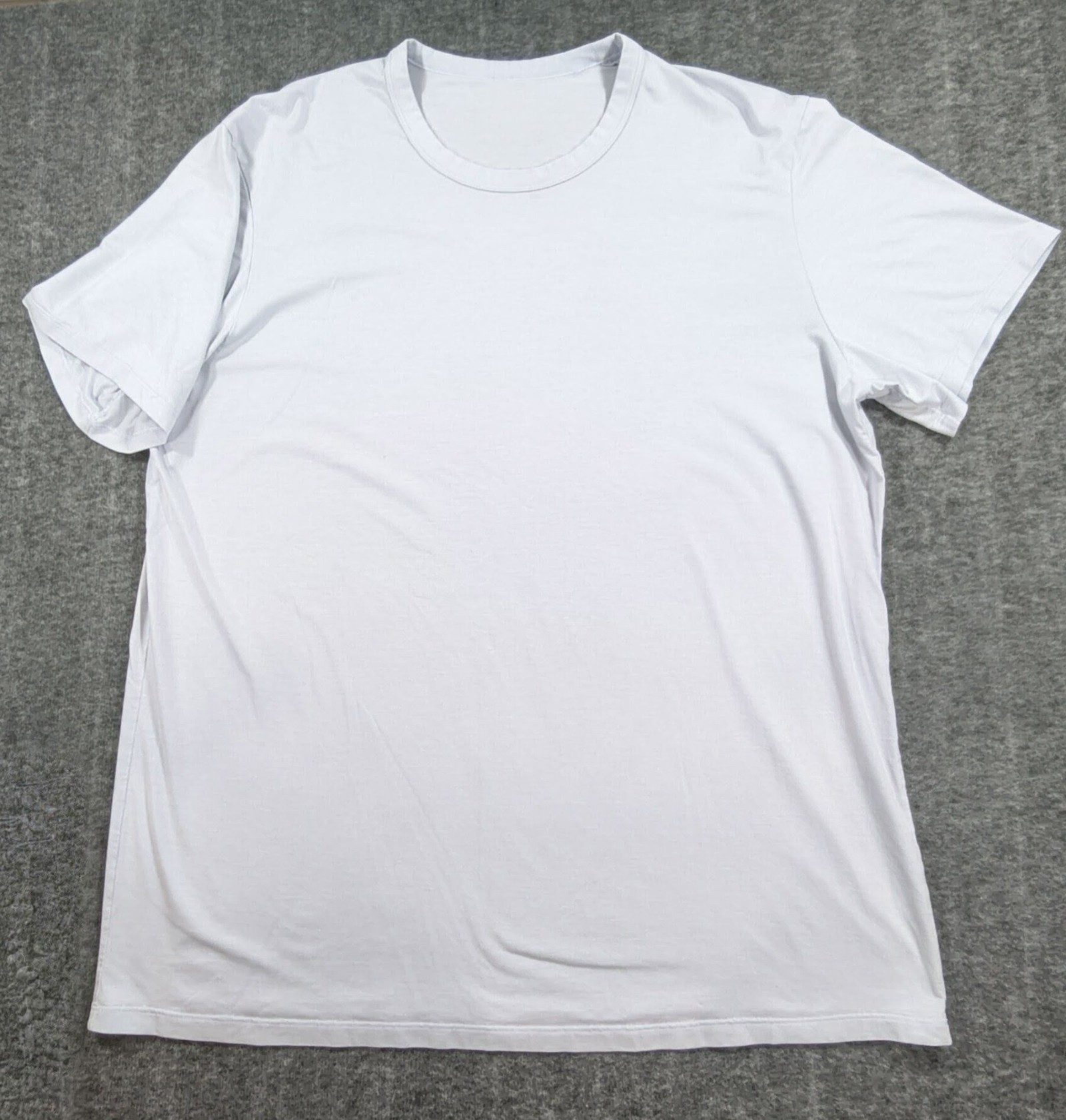 Lavender Light Purple Men's Lululemon Metal Vent T-Shirt Large