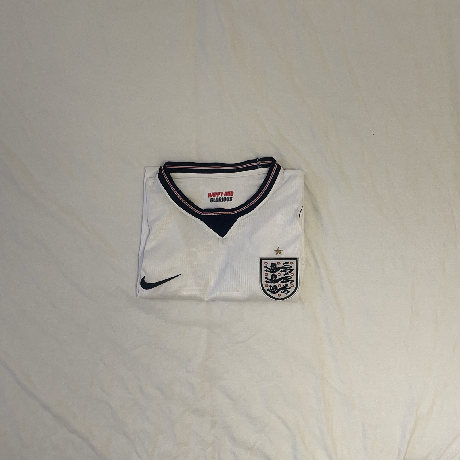 Nike Men's White England Football Shirt Medium Dri-FIT image 3