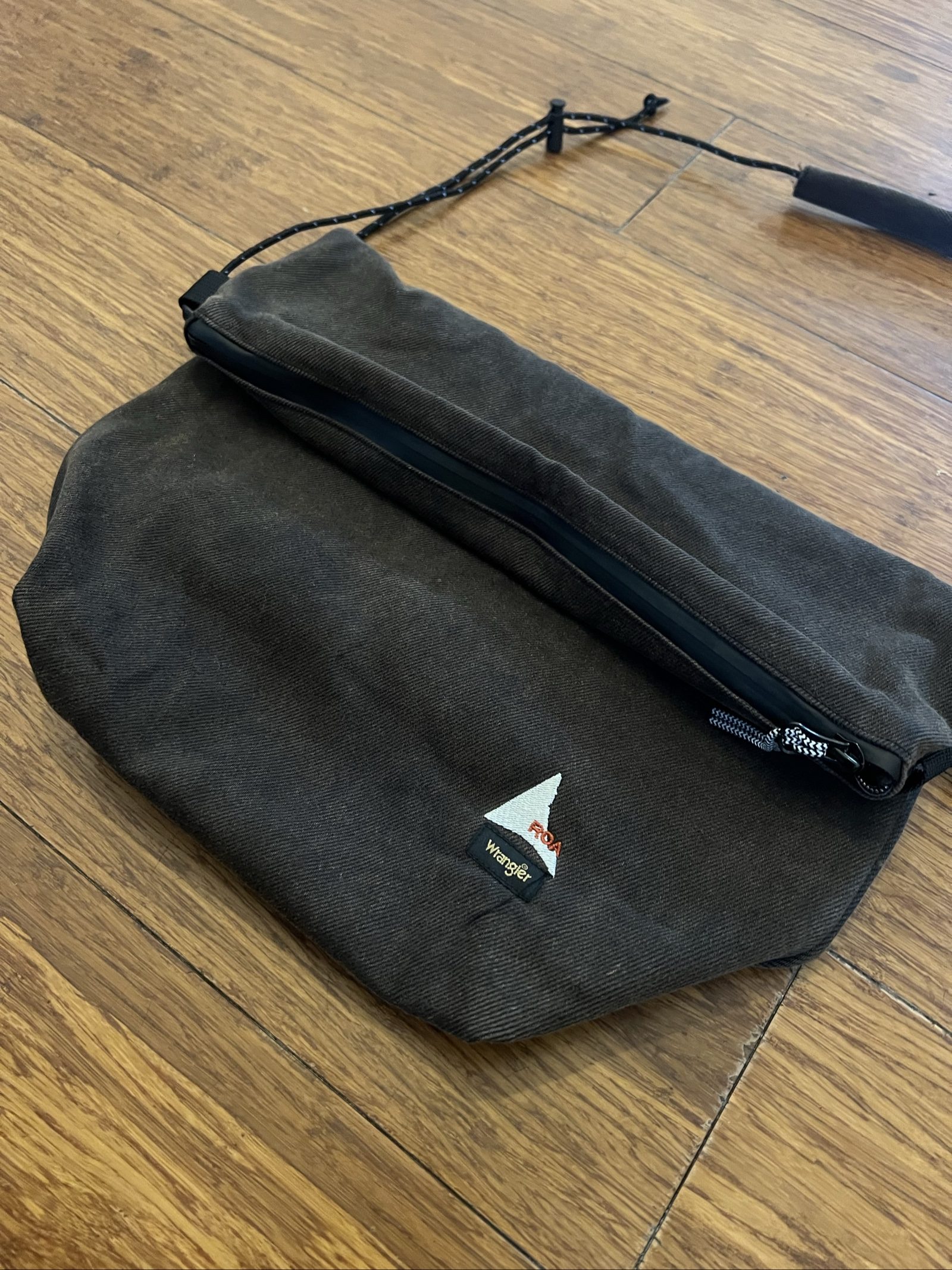 ROA x Wrangler Yuna Crossbody Bag FW25 image 2