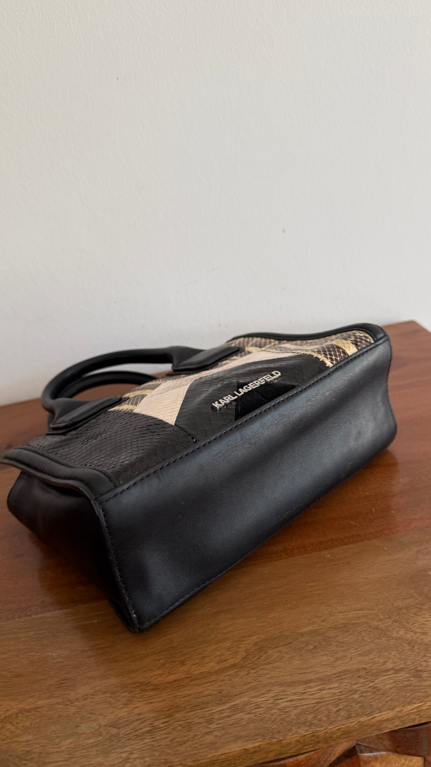 Sac à main Karl Lagerfeld python multicolore petit format image 7