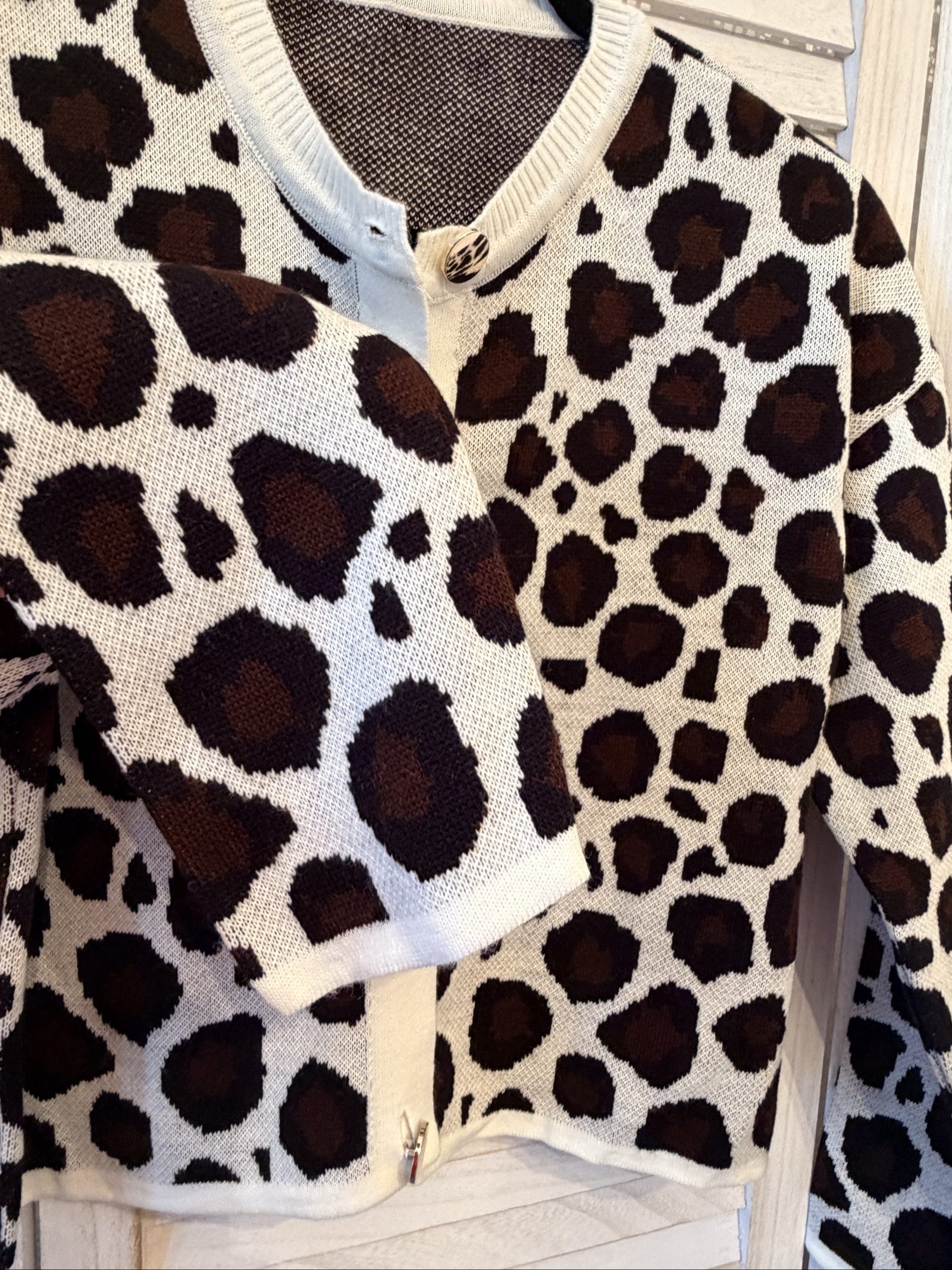 Unbranded Brown & Black Leopard Print Knit Cardigan Medium image 3