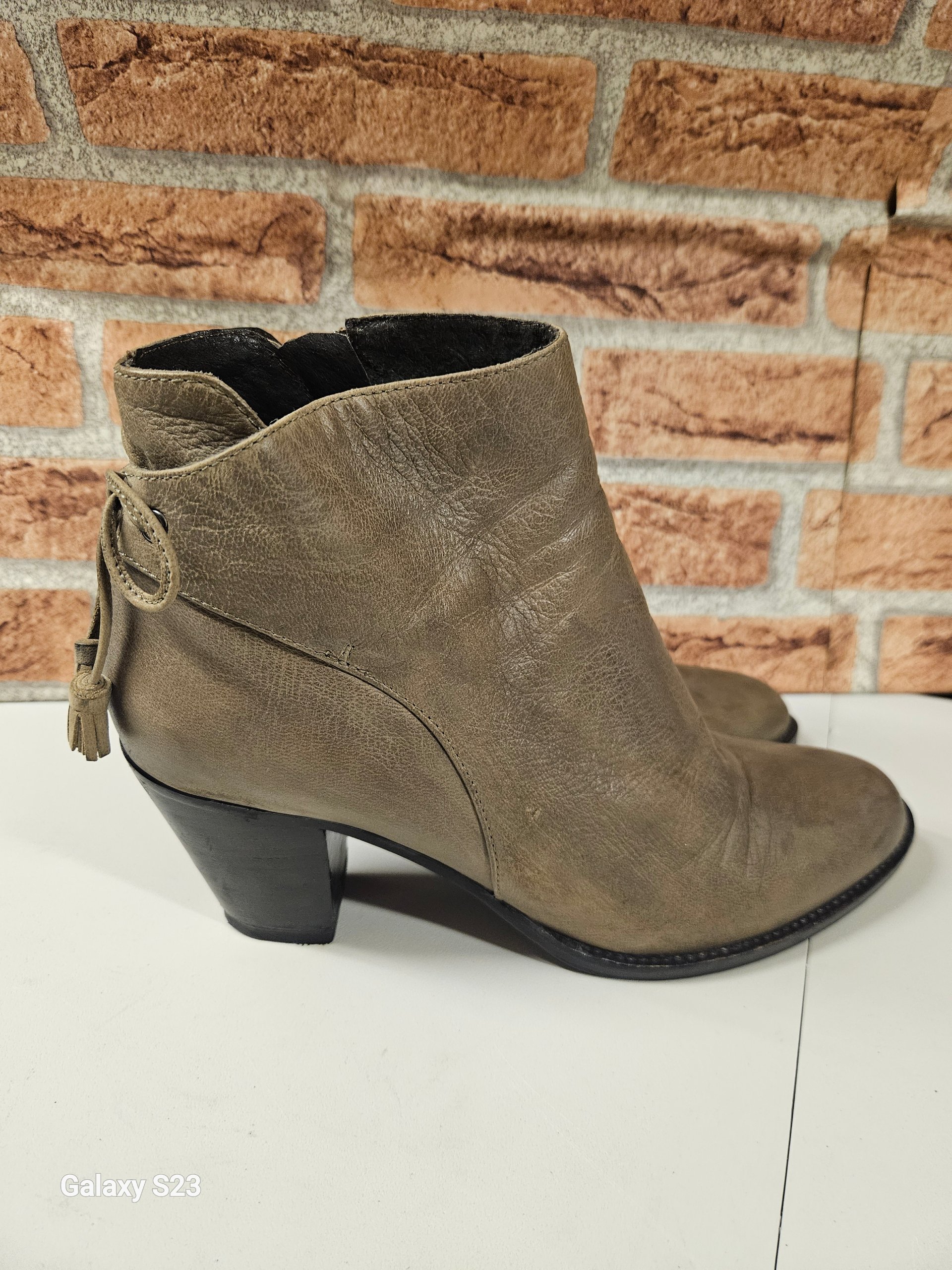 Mint Velvet size 6 Brown Leather Ankle Boots tassel heeled Detail womens
