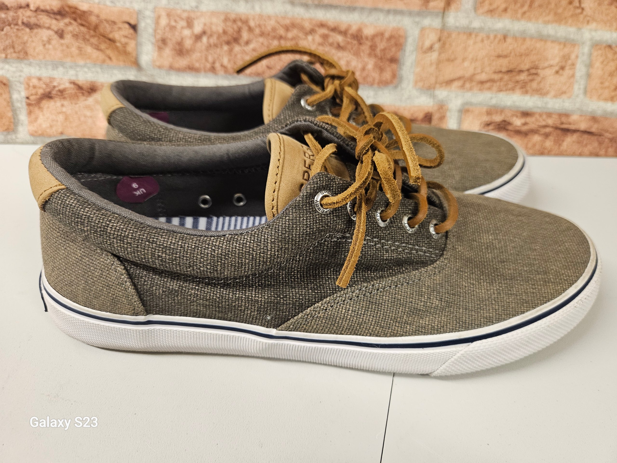 Sperry Brown Canvas Lace-Up Sneakers trainers