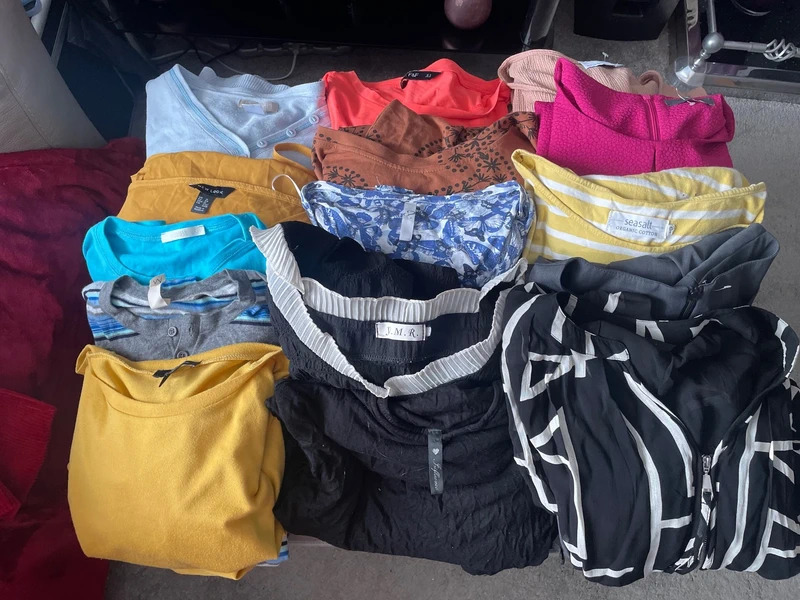 Mixed ladies bundle x 15 items various sizes