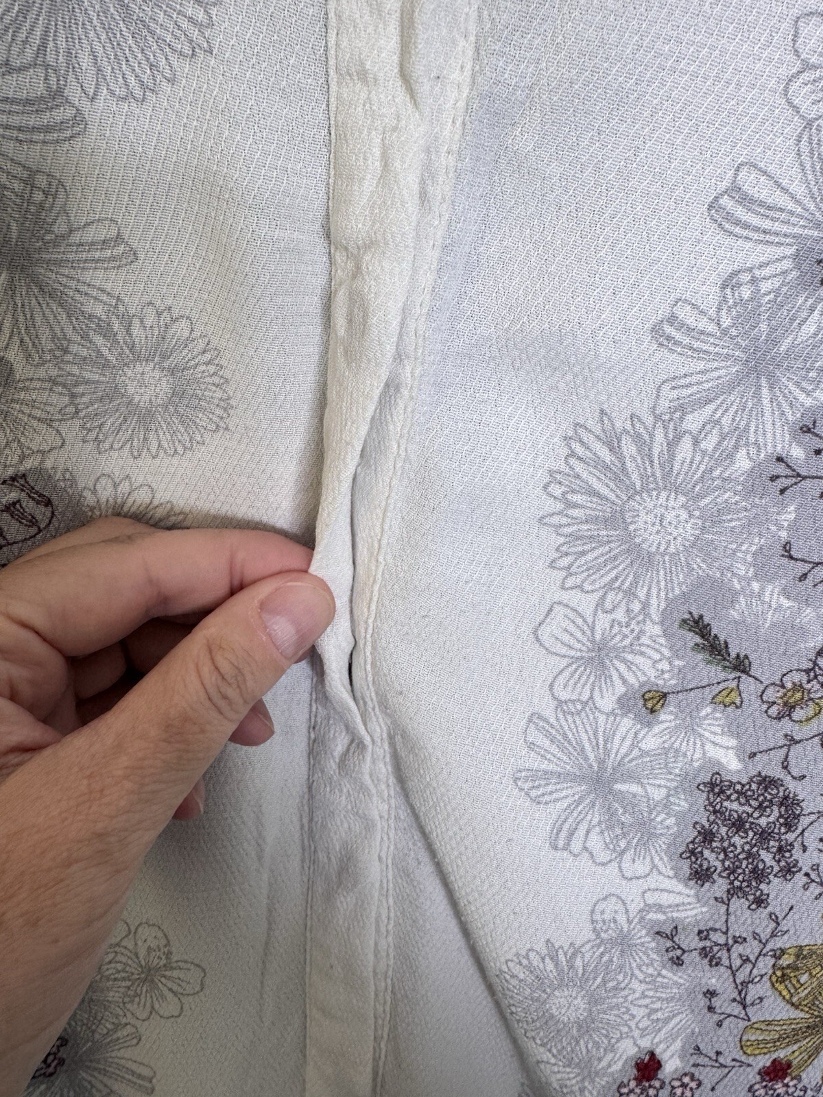 White Stuff Size 10 Floral Hummingbird Blouse White Peter Pan Collar Viscose image 4