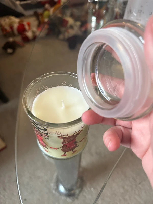 Christmas candle image 2