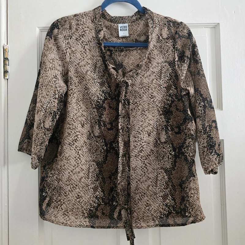 Vero Moda Snake Print Chiffon Tie Neck Shirt Blouse – Size M – Lightweight Smart
