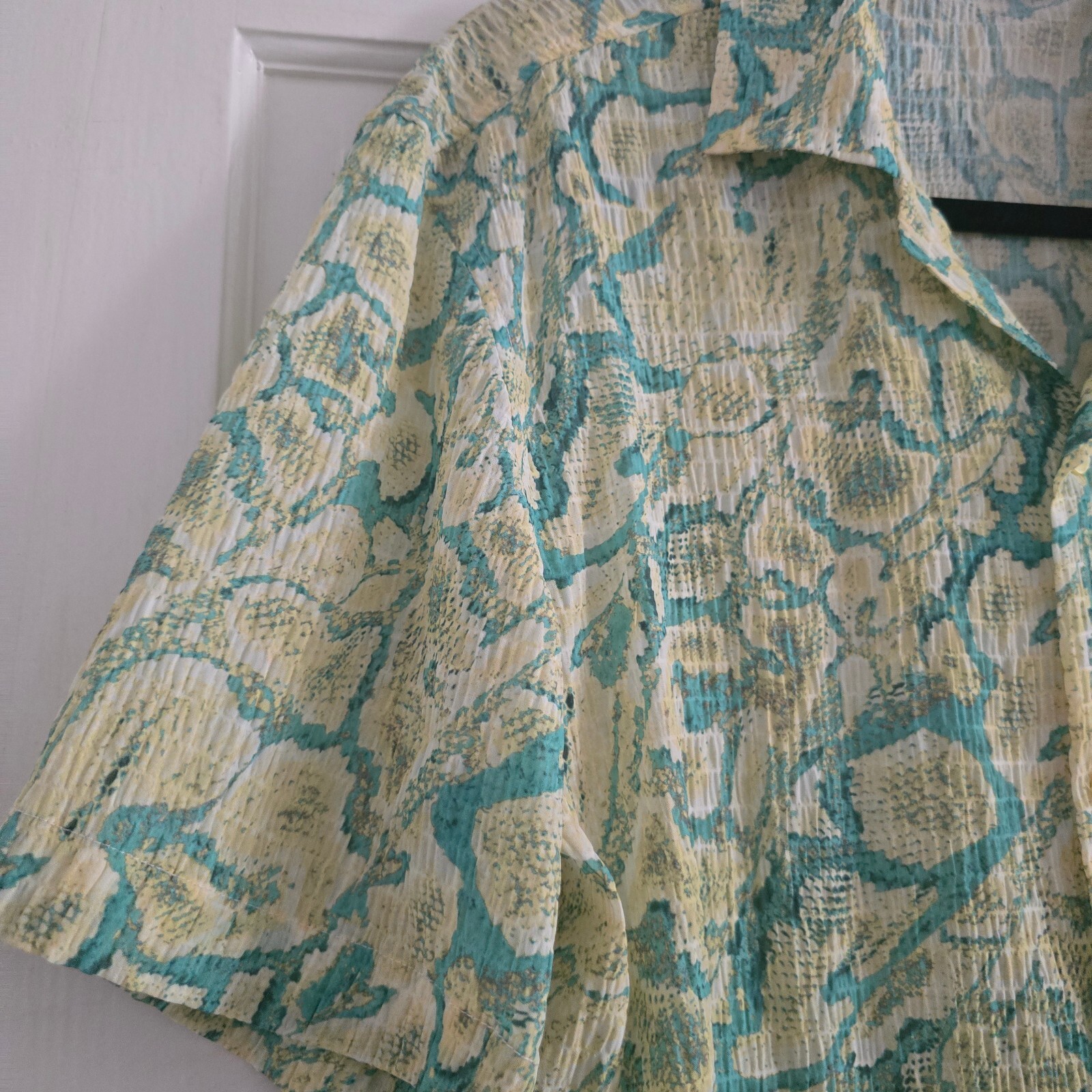 Zara green and cream patterned short sleeve shirt, Mens size M image 5