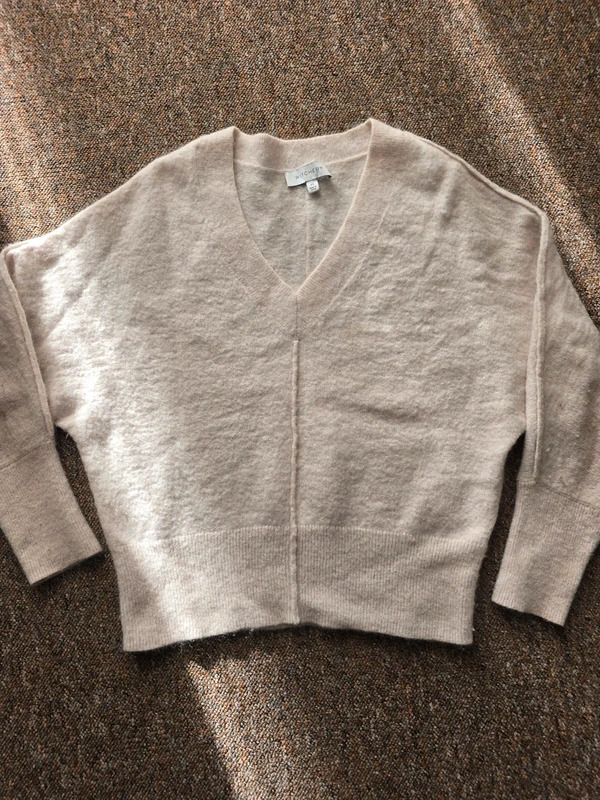 Witchery Dolman long sleeve v neck jumper, luxe, designer, size 8/10
