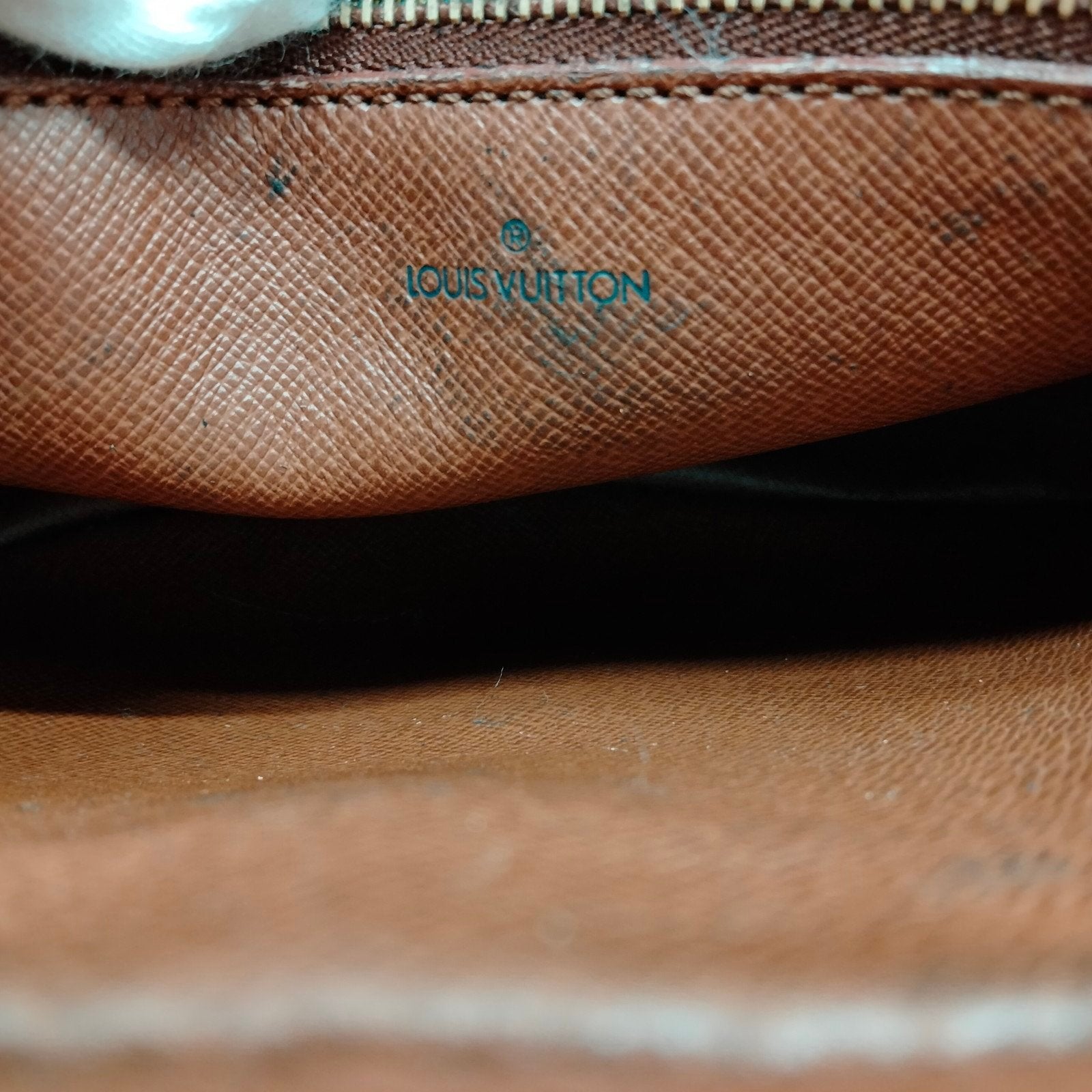 Louis Vuitton Jeune Fille MM Monogram Shoulder Bag – Brown image 7