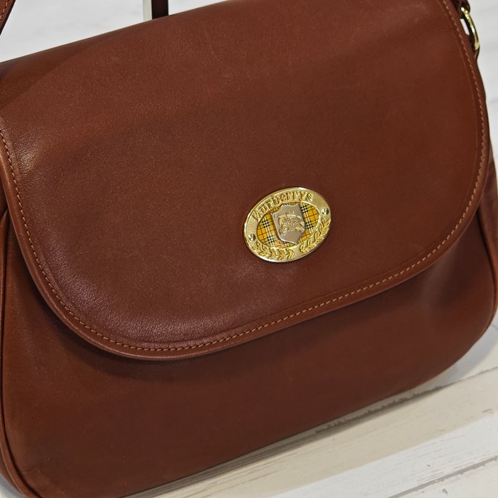 Burberry Nova Check Shoulder Bag – Brown image 5