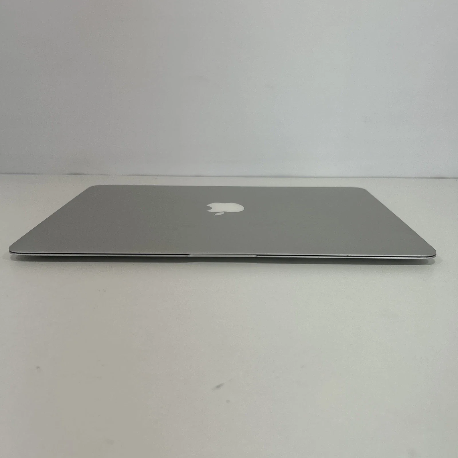 Apple MacBook Air Silver Laptop image 9