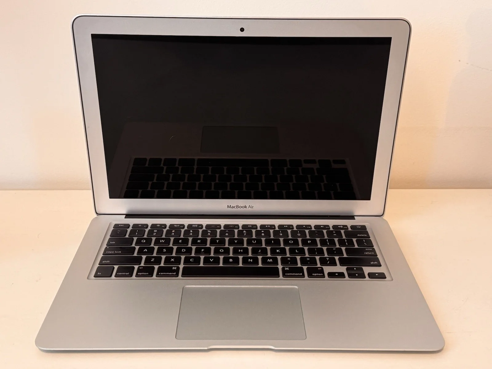 Apple MacBook Air Silver Laptop 13.3 inch image 2
