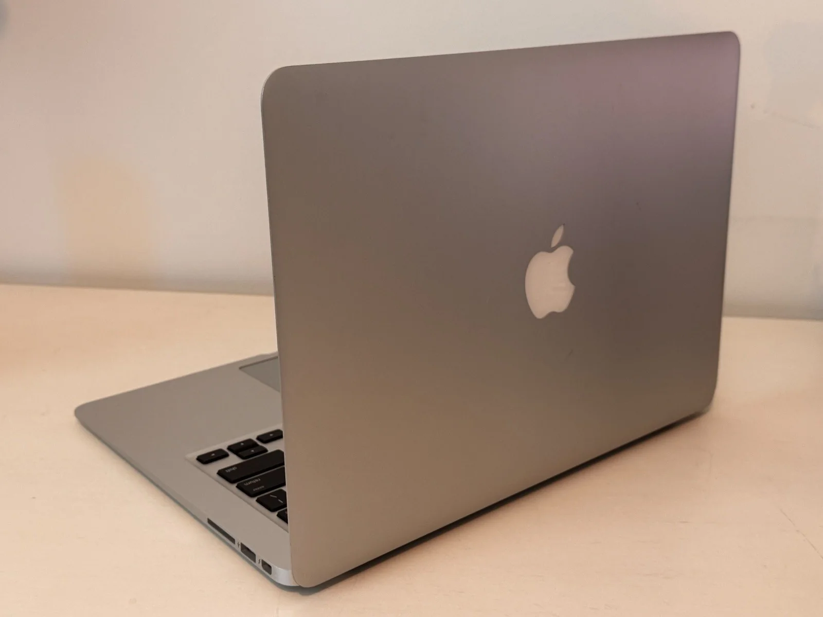 Apple MacBook Air Silver Laptop 13.3 inch image 5