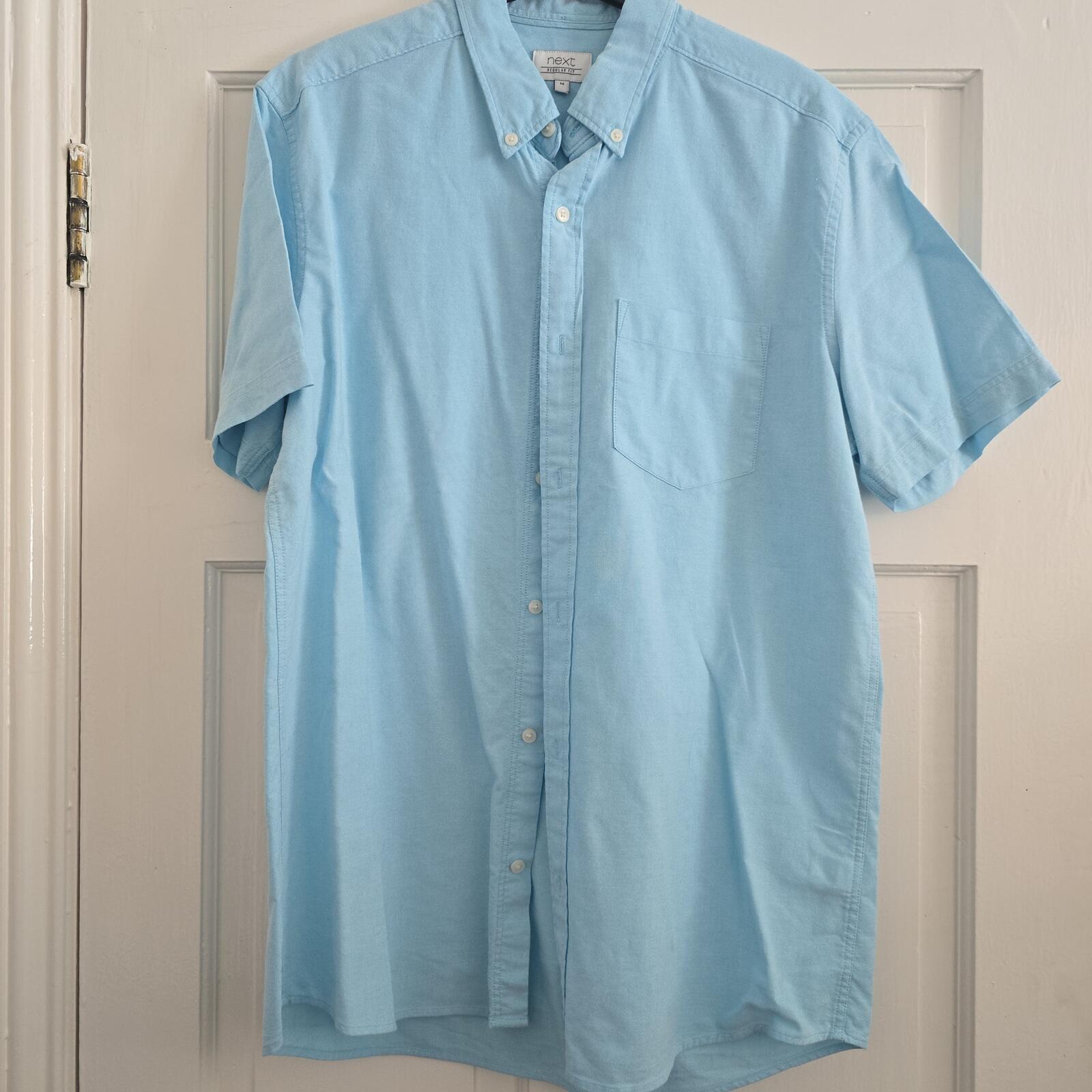 Next Mens Lighweight Regular Fit Light Blue Short Sleeve Button-Up Shirt Size M