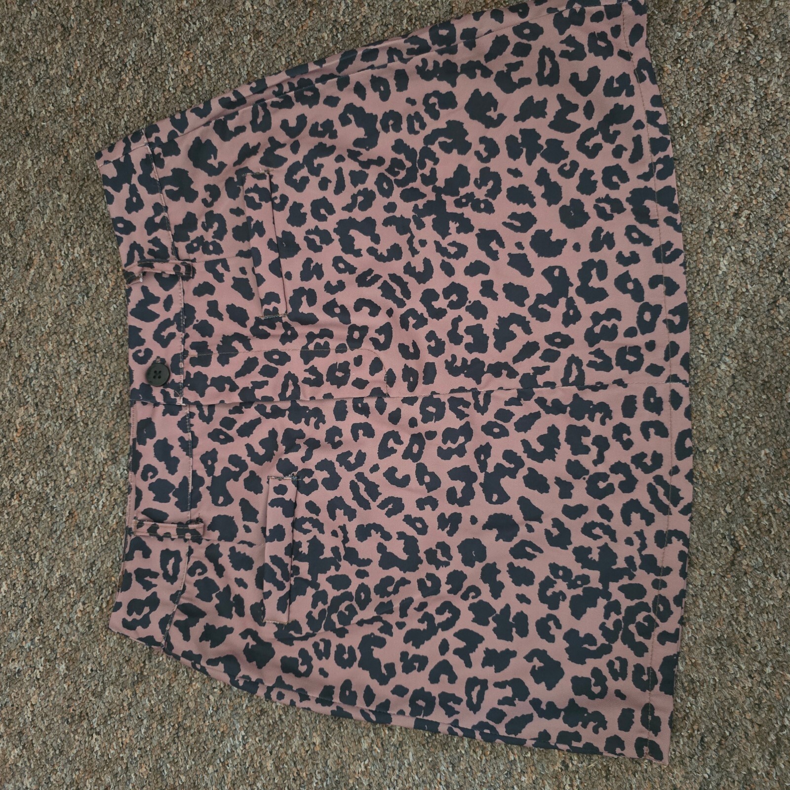 SHEIN Leopard Print Mini Skirt in Pink and Black, Size M image 2