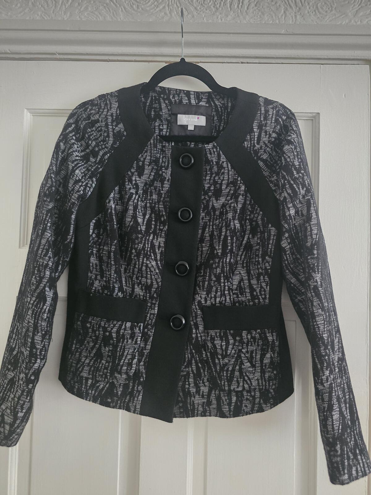 Per Una Women's Black and Silver Patterned Button-Up Jacket Size 12 image 2